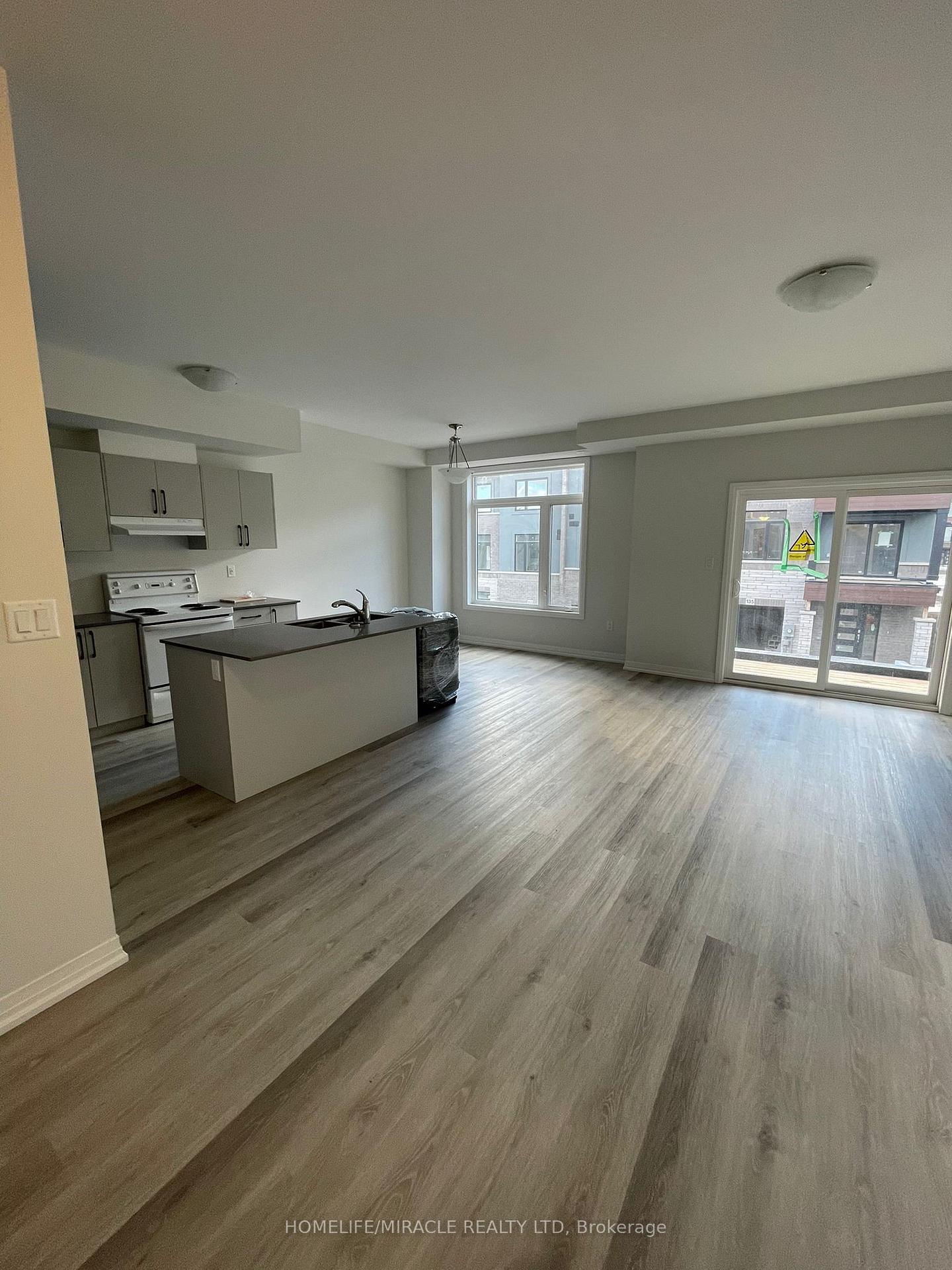 Photo 14 of Unit 130, 155 Equestrain Way, Cambridge, Blair Road — HOMEH