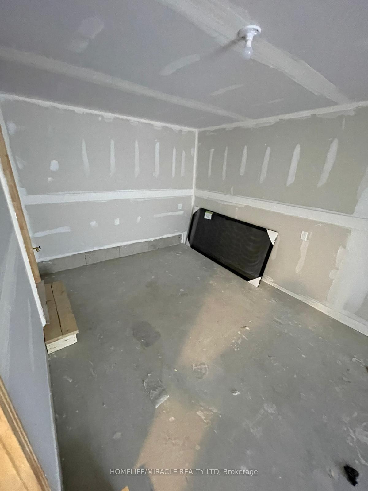 Photo 16 of Unit 130, 155 Equestrain Way, Cambridge, Blair Road — HOMEH