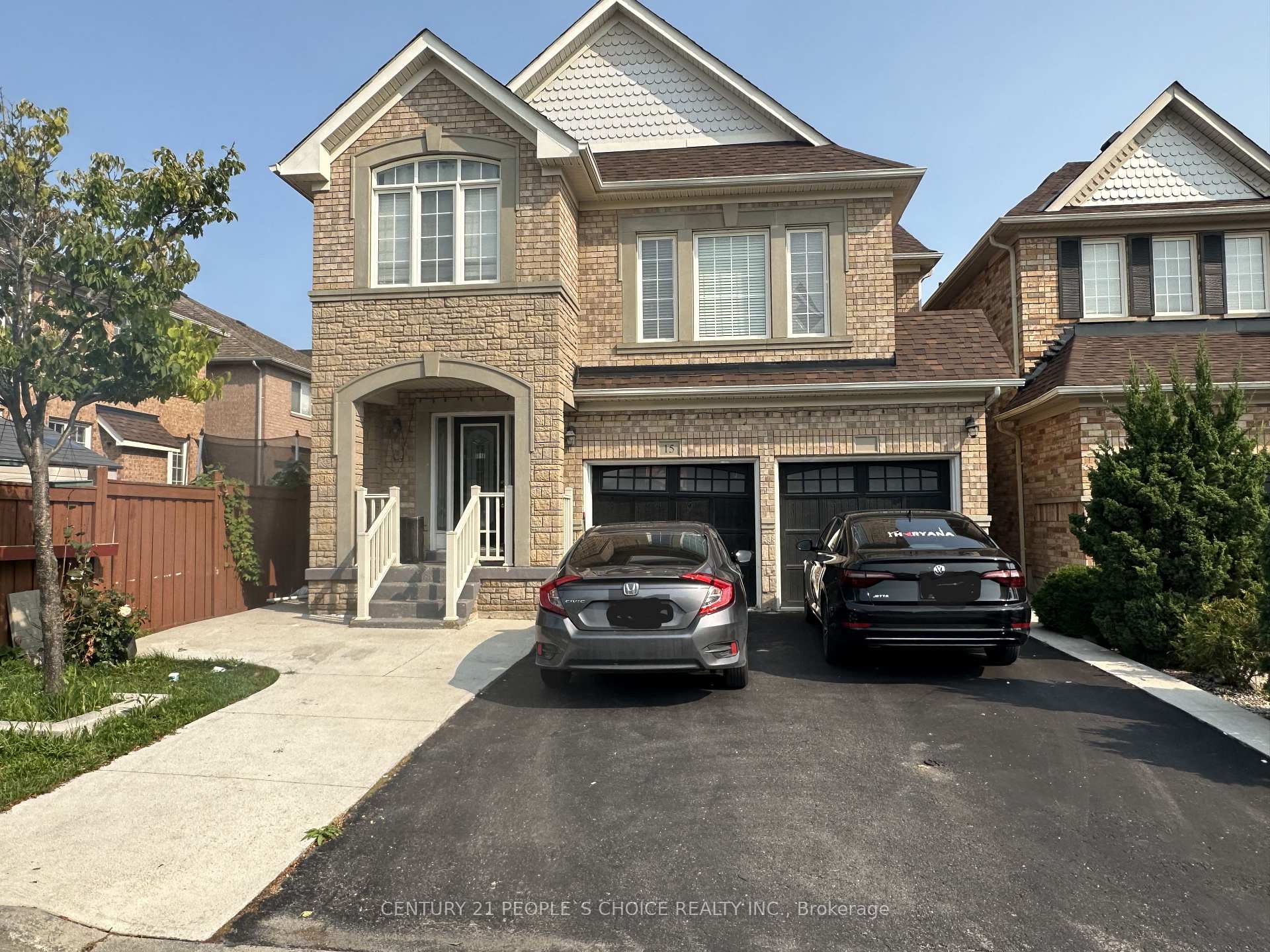 Photo 1 of Unit Main, 15 Treegrove Crescent, Brampton, Fletcher's Meadow — HOMEH