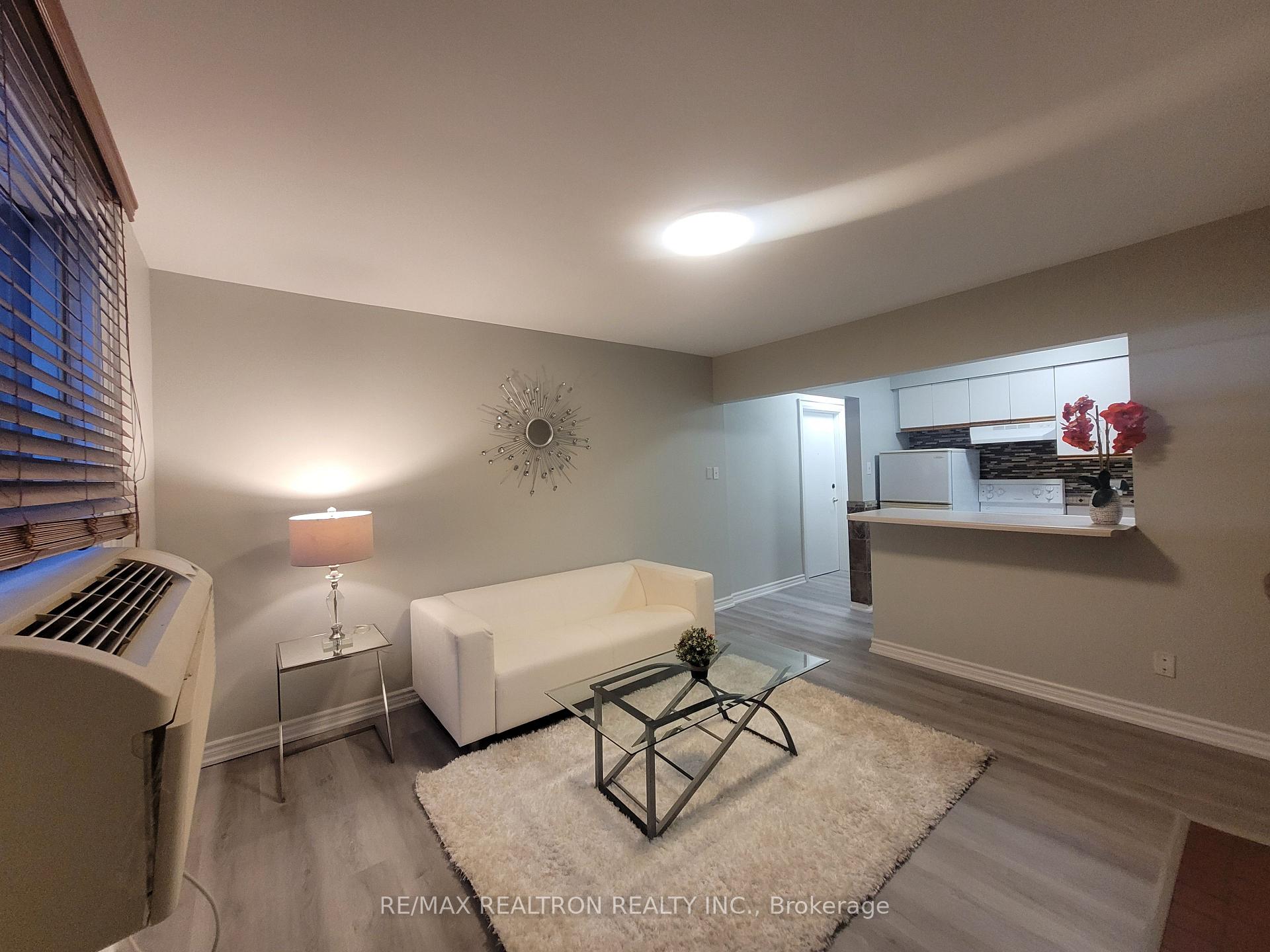 Photo 2 of Unit 9, 2477 Queen Street E, Toronto, The Beaches — HOMEH