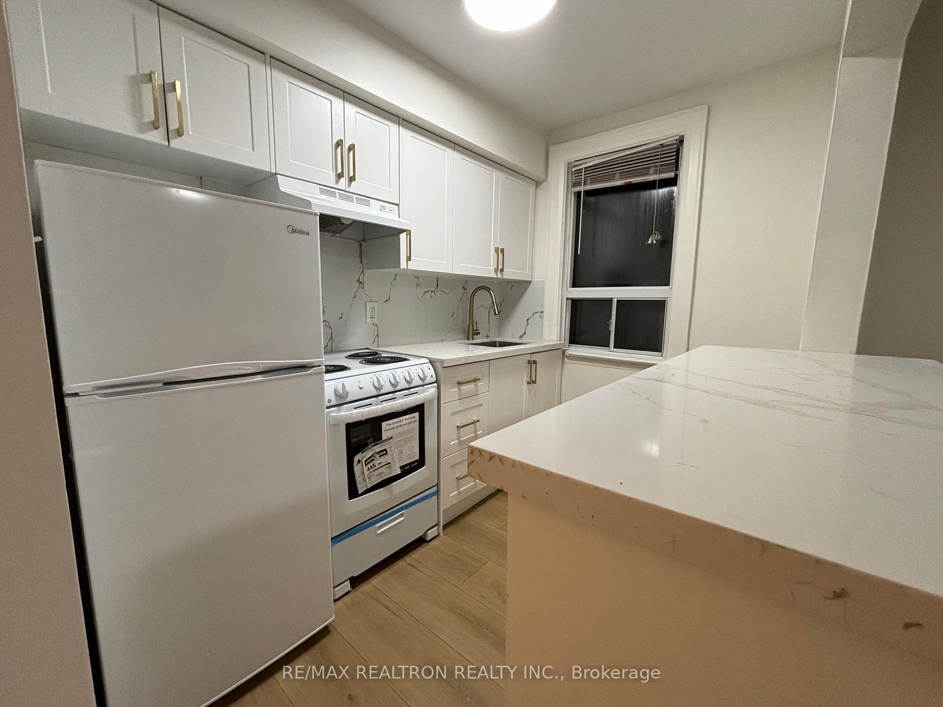 Photo 17 of Unit 9, 2477 Queen Street E, Toronto, The Beaches — HOMEH