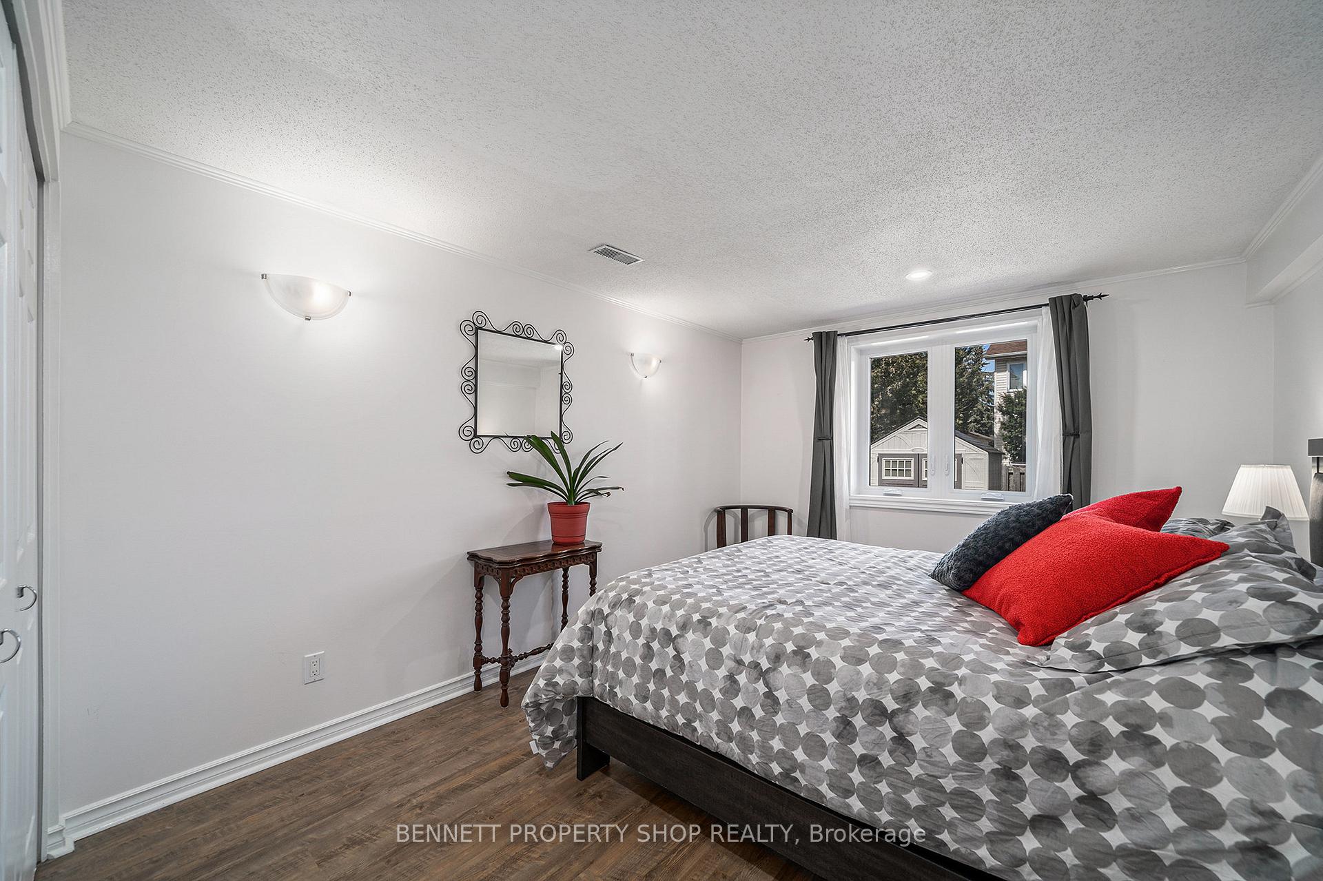 Photo 11 of 59 Queensbury Drive, Ottawa, Barrhaven - Longfields — HOMEH