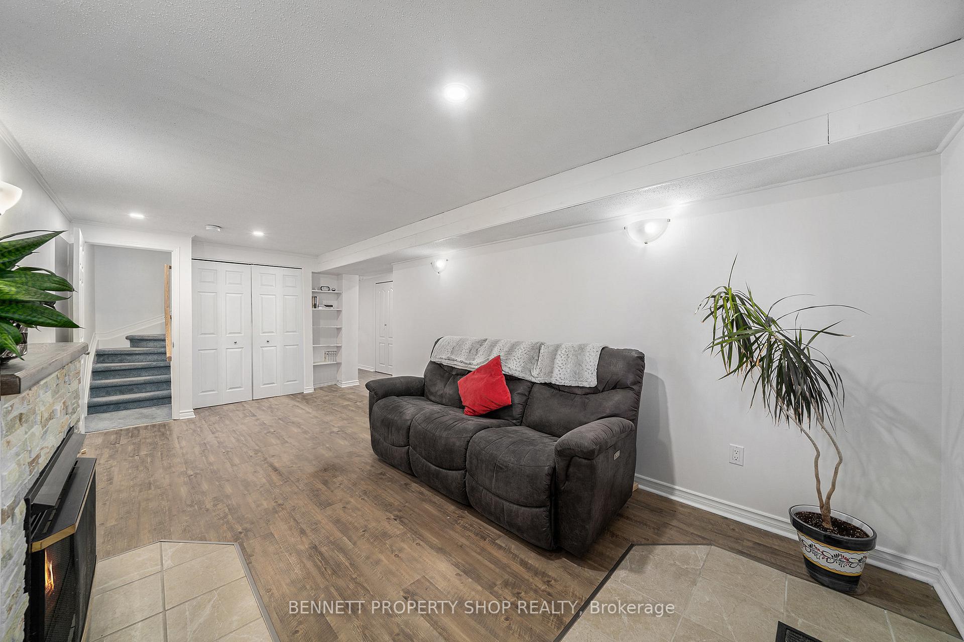Photo 14 of 59 Queensbury Drive, Ottawa, Barrhaven - Longfields — HOMEH