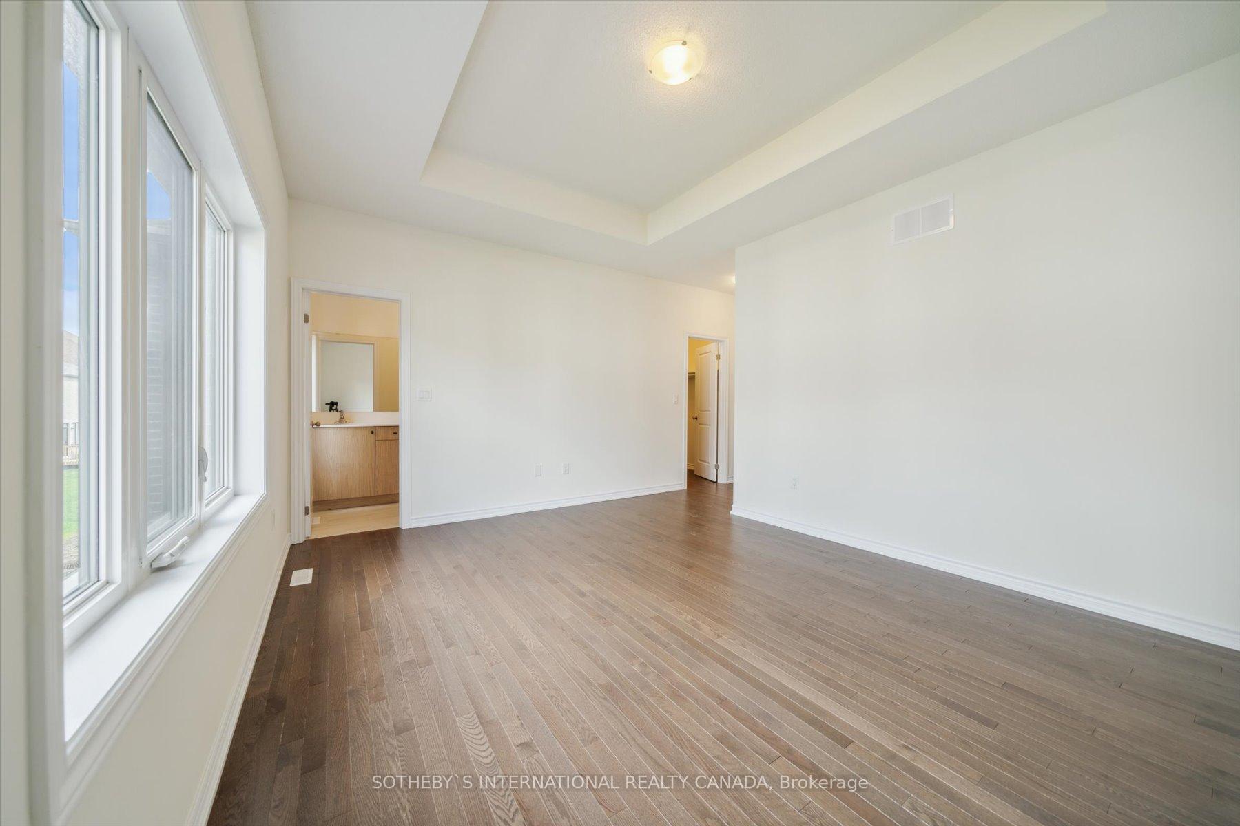 Photo 26 of 16 Fish Drive, Aurora, Bayview Northeast — HOMEH