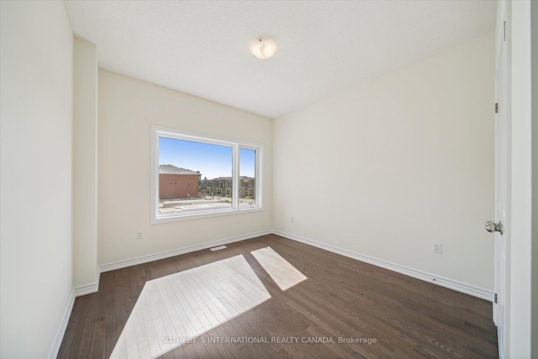 Photo 27 of 16 Fish Drive, Aurora, Bayview Northeast — HOMEH