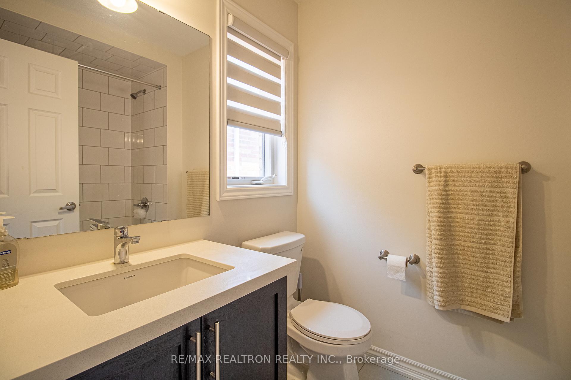 Photo 34 of 32 Crombie Street, Clarington, Bowmanville — HOMEH