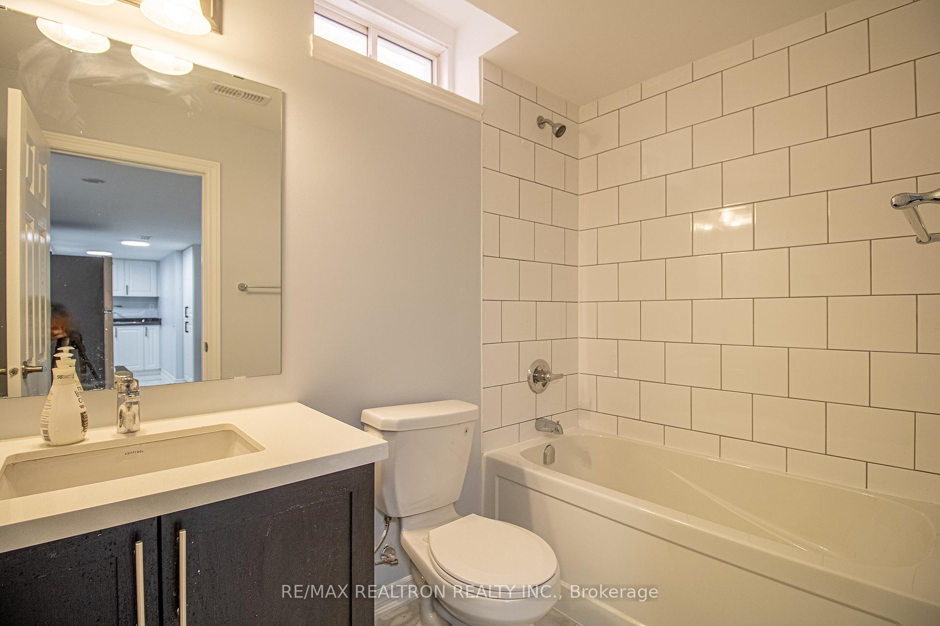 Photo 47 of 32 Crombie Street, Clarington, Bowmanville — HOMEH