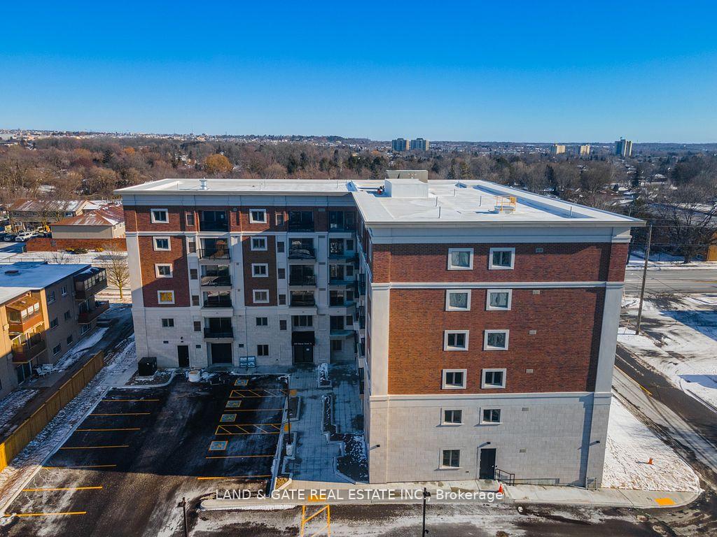 Photo 19 of Unit 302, 976 Simcoe Street N, Oshawa, Centennial — HOMEH