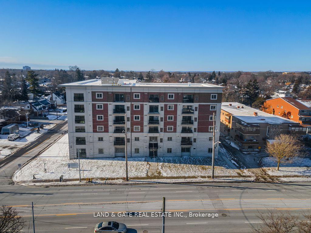 Photo 26 of Unit 302, 976 Simcoe Street N, Oshawa, Centennial — HOMEH
