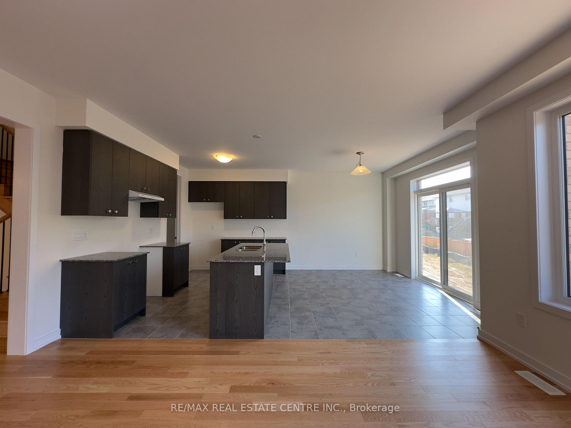 Photo 7 of 60 Moss Drive, Cambridge — HOMEH