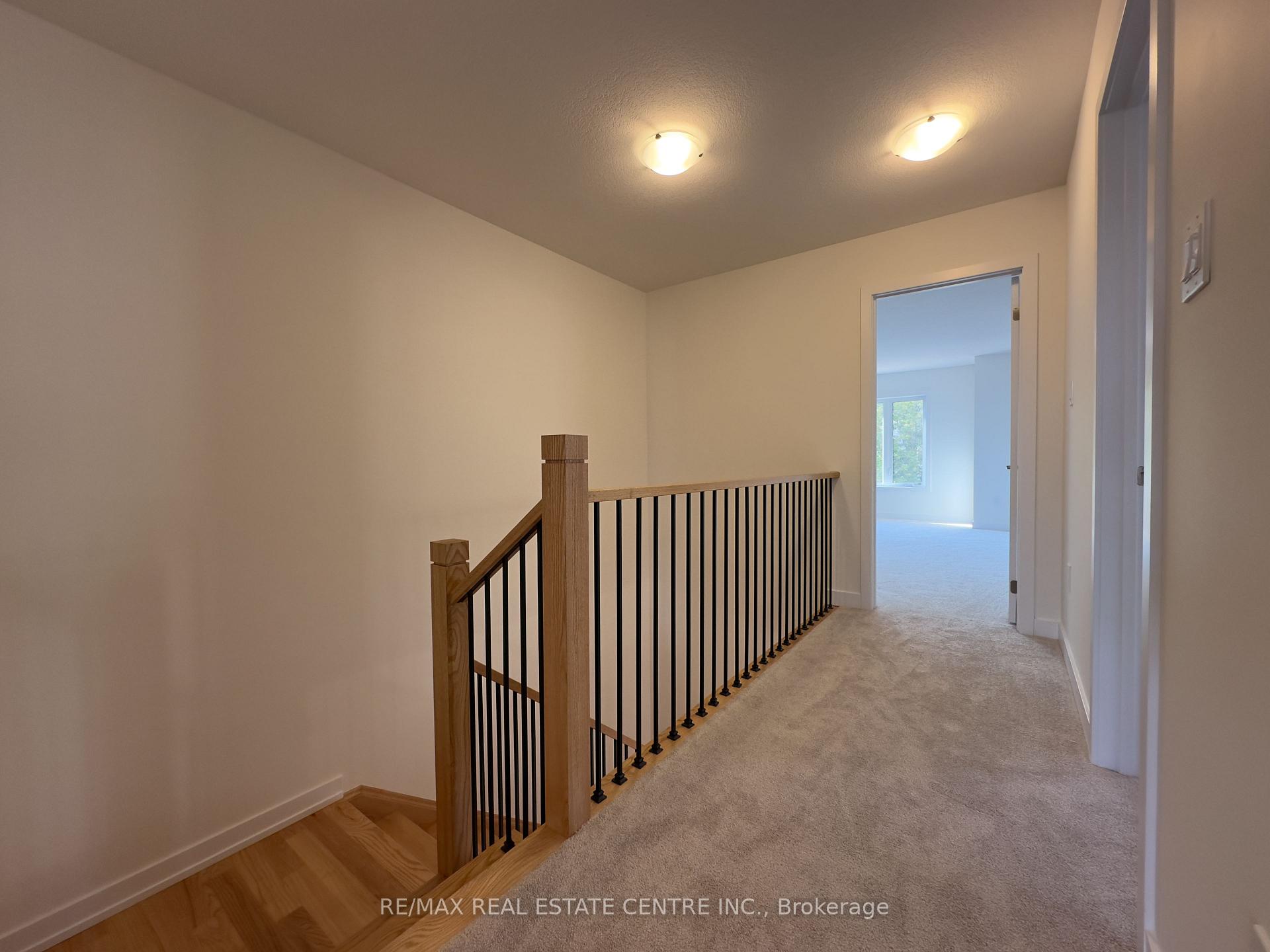 Photo 23 of 60 Moss Drive, Cambridge — HOMEH