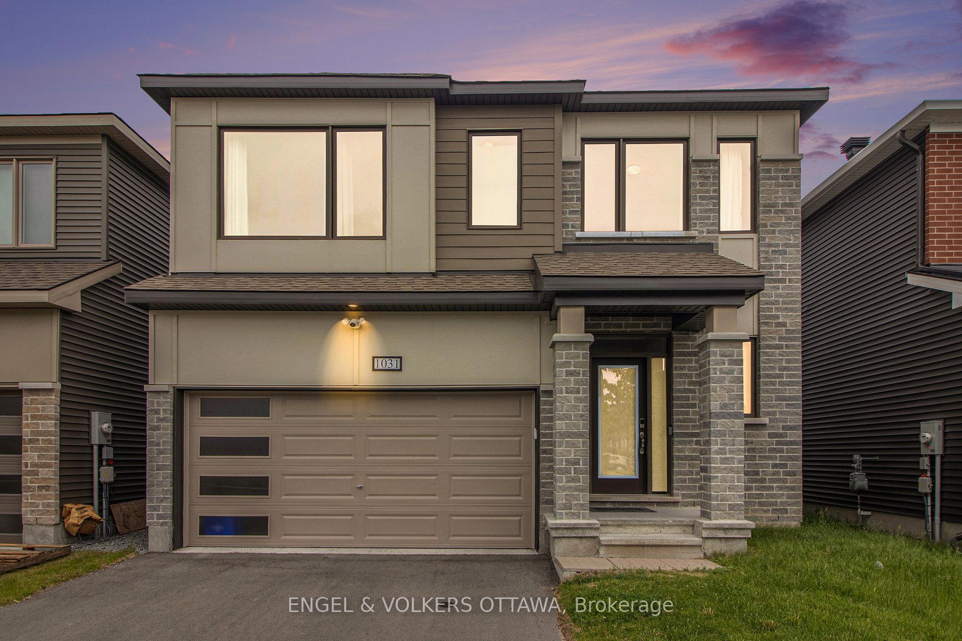 Front of 1031 Curraglass Walk