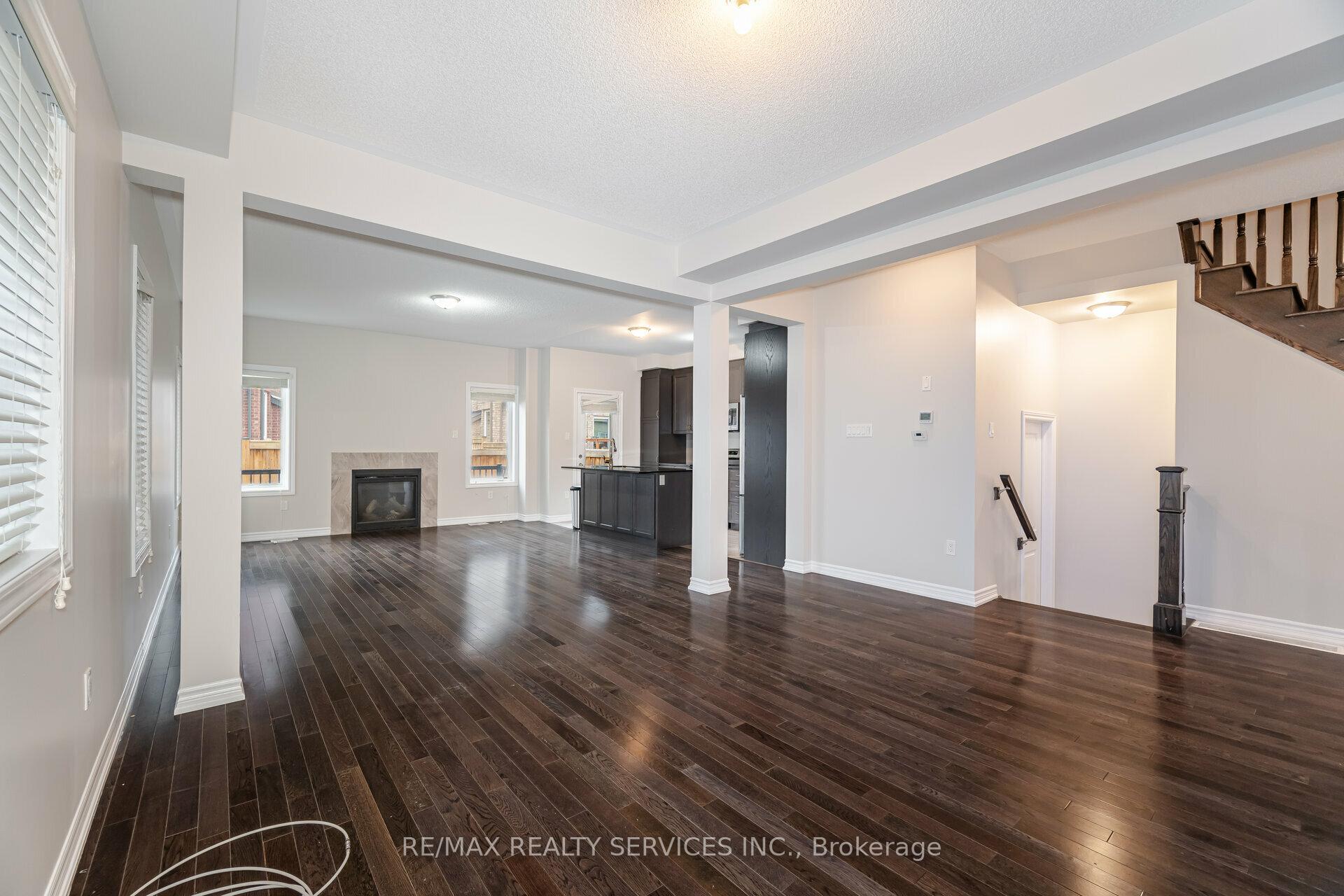Photo 12 of 296 Remembrance Road, Brampton, Northwest Brampton — HOMEH