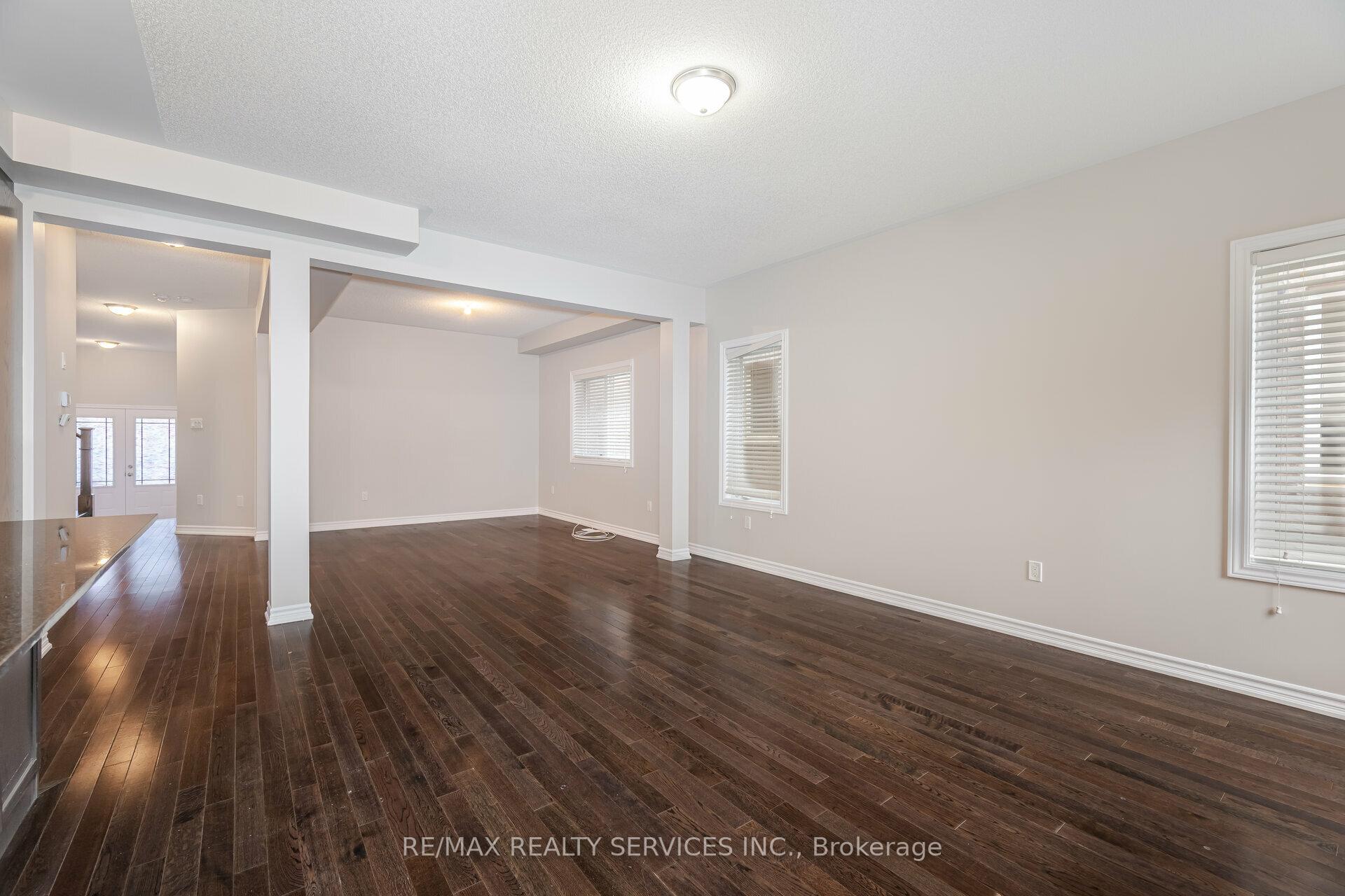 Photo 17 of 296 Remembrance Road, Brampton, Northwest Brampton — HOMEH