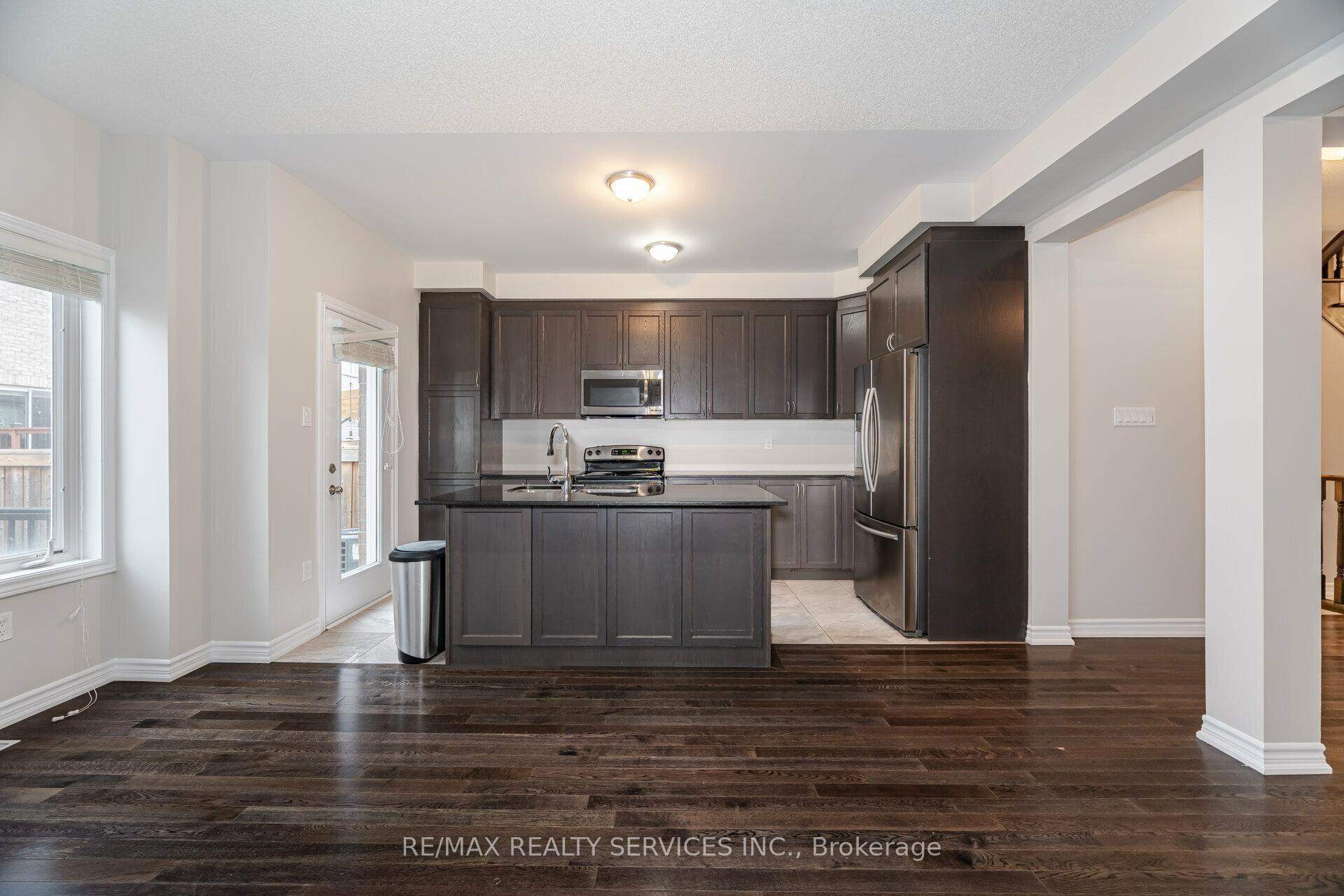 Photo 24 of 296 Remembrance Road, Brampton, Northwest Brampton — HOMEH