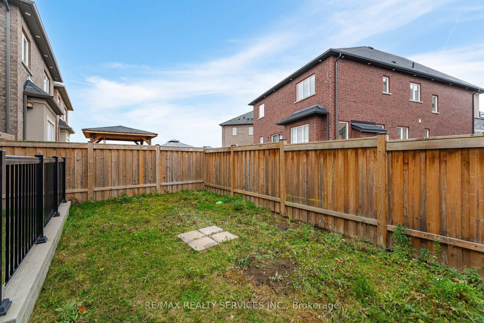 Photo 40 of 296 Remembrance Road, Brampton, Northwest Brampton — HOMEH