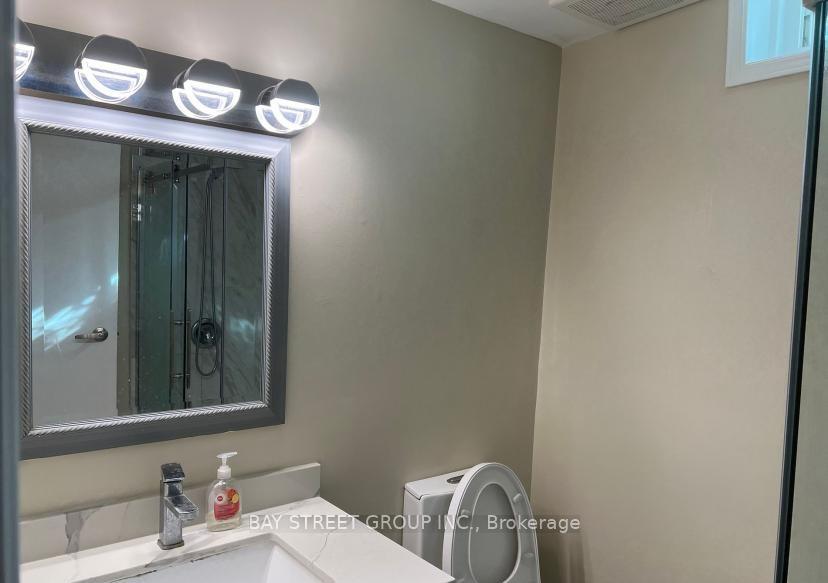 Photo 5 of 116 Burwell Crescent, Markham, Raymerville — HOMEH