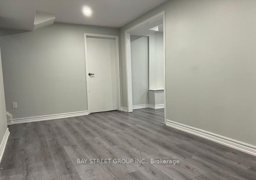 Photo 4 of 116 Burwell Crescent, Markham, Raymerville — HOMEH