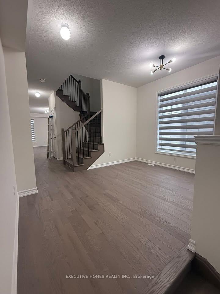 Photo 14 of 1123 Skyridge Boulevard, Pickering, Rural Pickering — HOMEH
