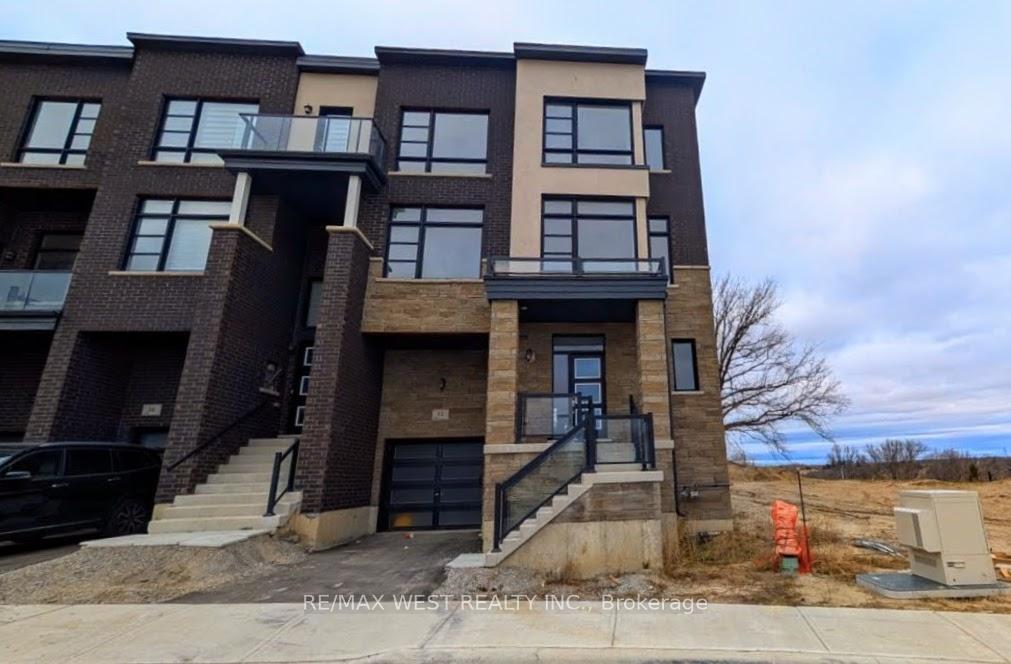 Photo 1 of 12 Wascana Road, Vaughan, Kleinburg — HOMEH