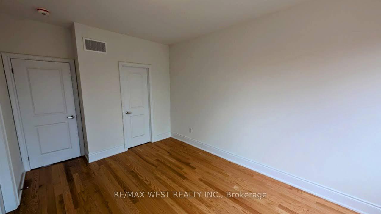 Photo 6 of 12 Wascana Road, Vaughan, Kleinburg — HOMEH