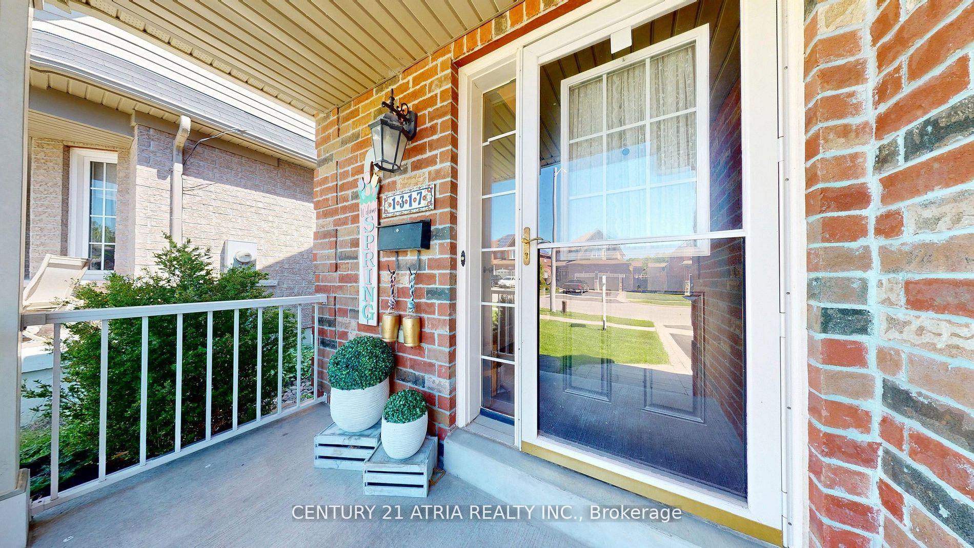 Photo 5 of 1317 Kettering Drive, Oshawa, Eastdale — HOMEH