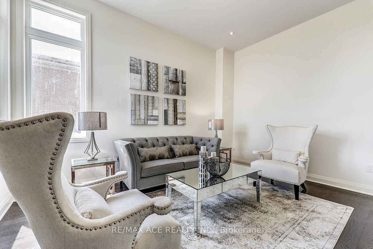 Photo 4 of 179 Port Darlington Road, Clarington, Bowmanville — HOMEH