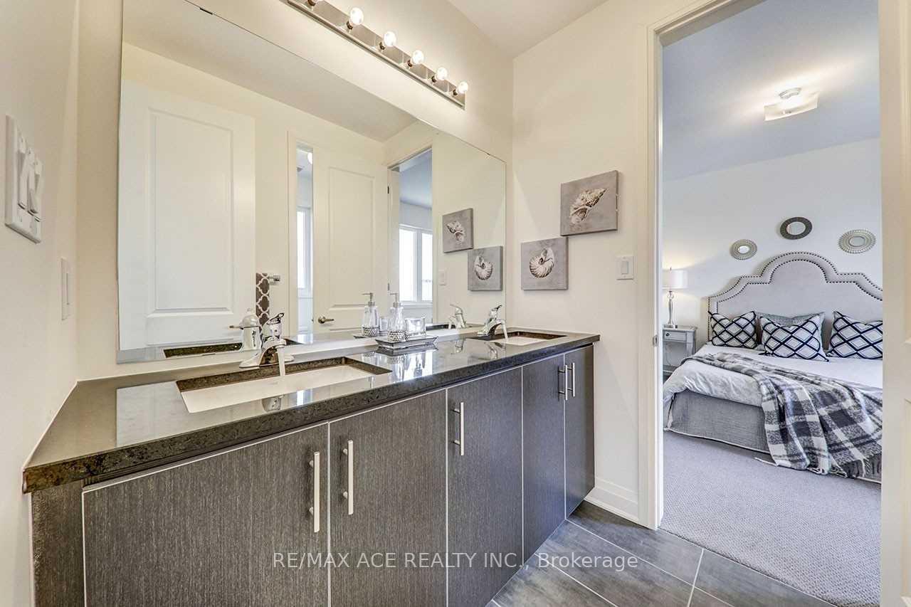 Photo 9 of 179 Port Darlington Road, Clarington, Bowmanville — HOMEH