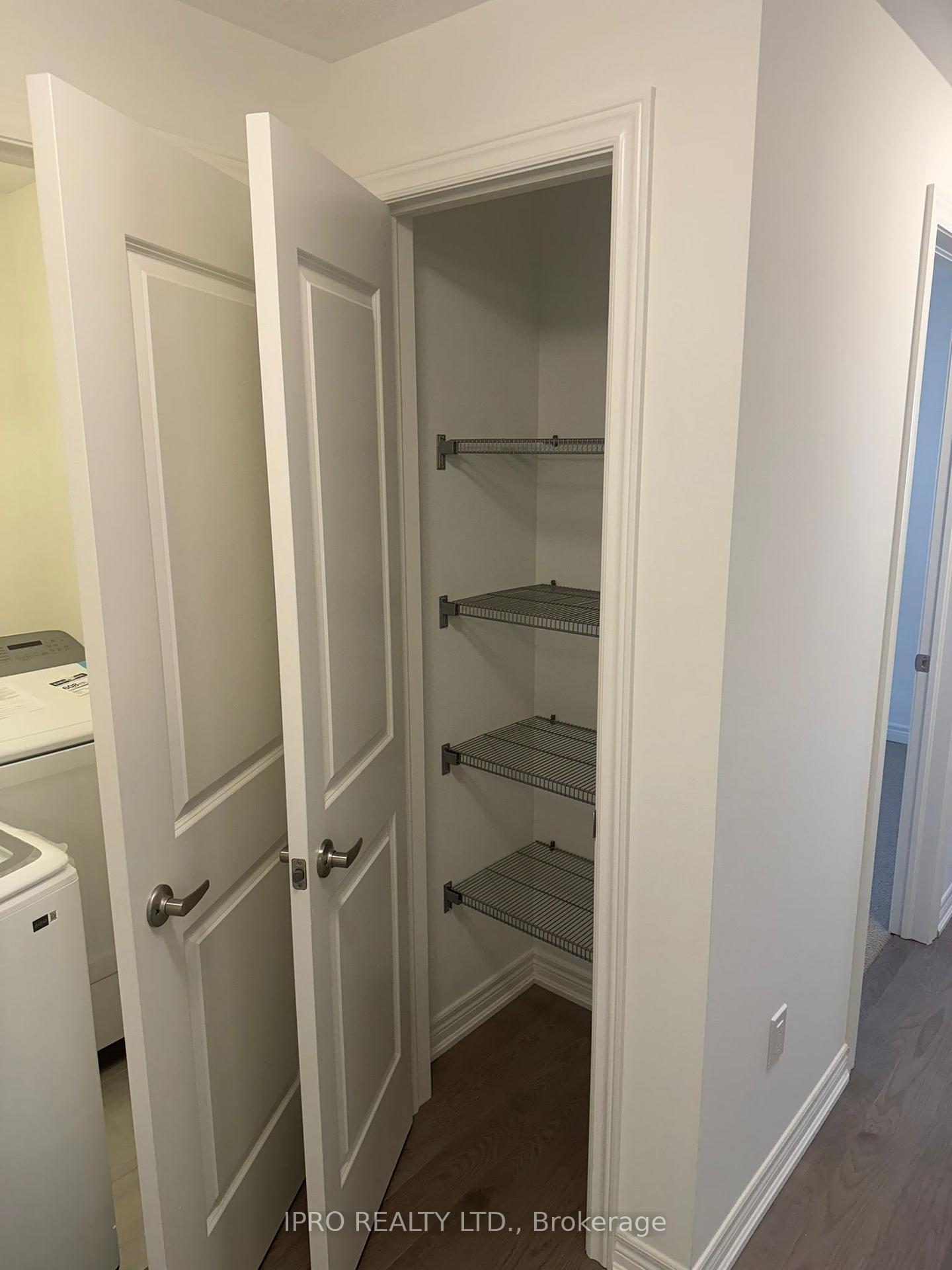Photo 11 of 73 Picardy Drive, Hamilton, Stoney Creek — HOMEH