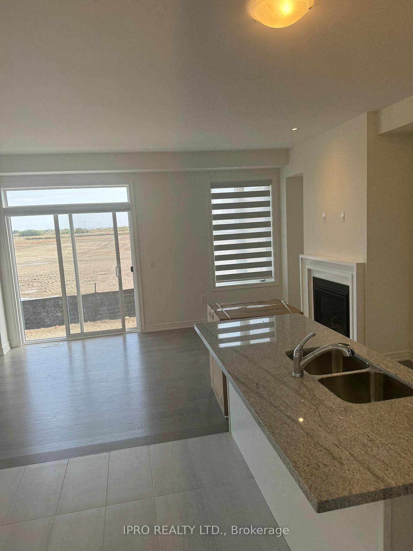 Photo 18 of 73 Picardy Drive, Hamilton, Stoney Creek — HOMEH