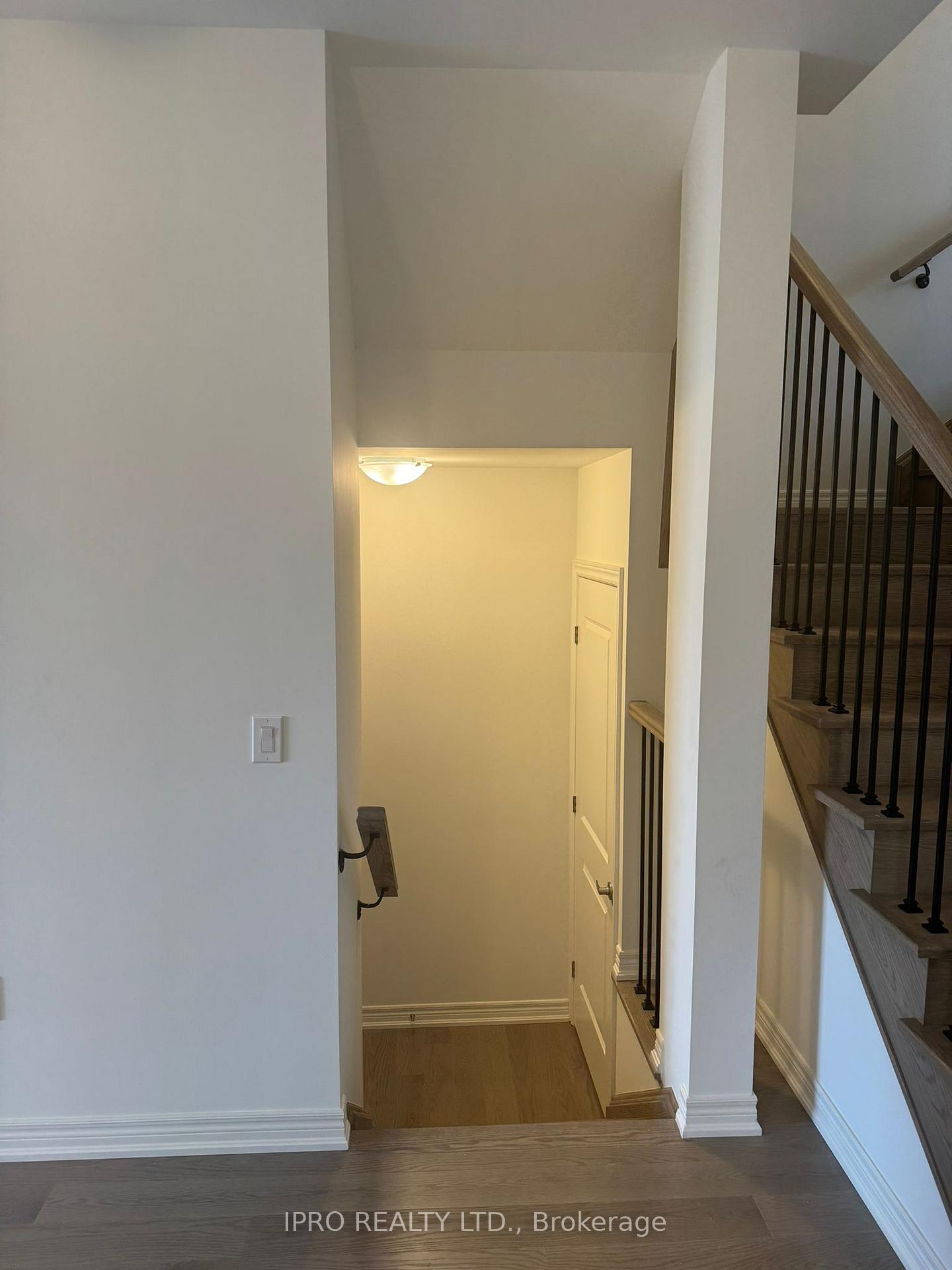 Photo 17 of 73 Picardy Drive, Hamilton, Stoney Creek — HOMEH