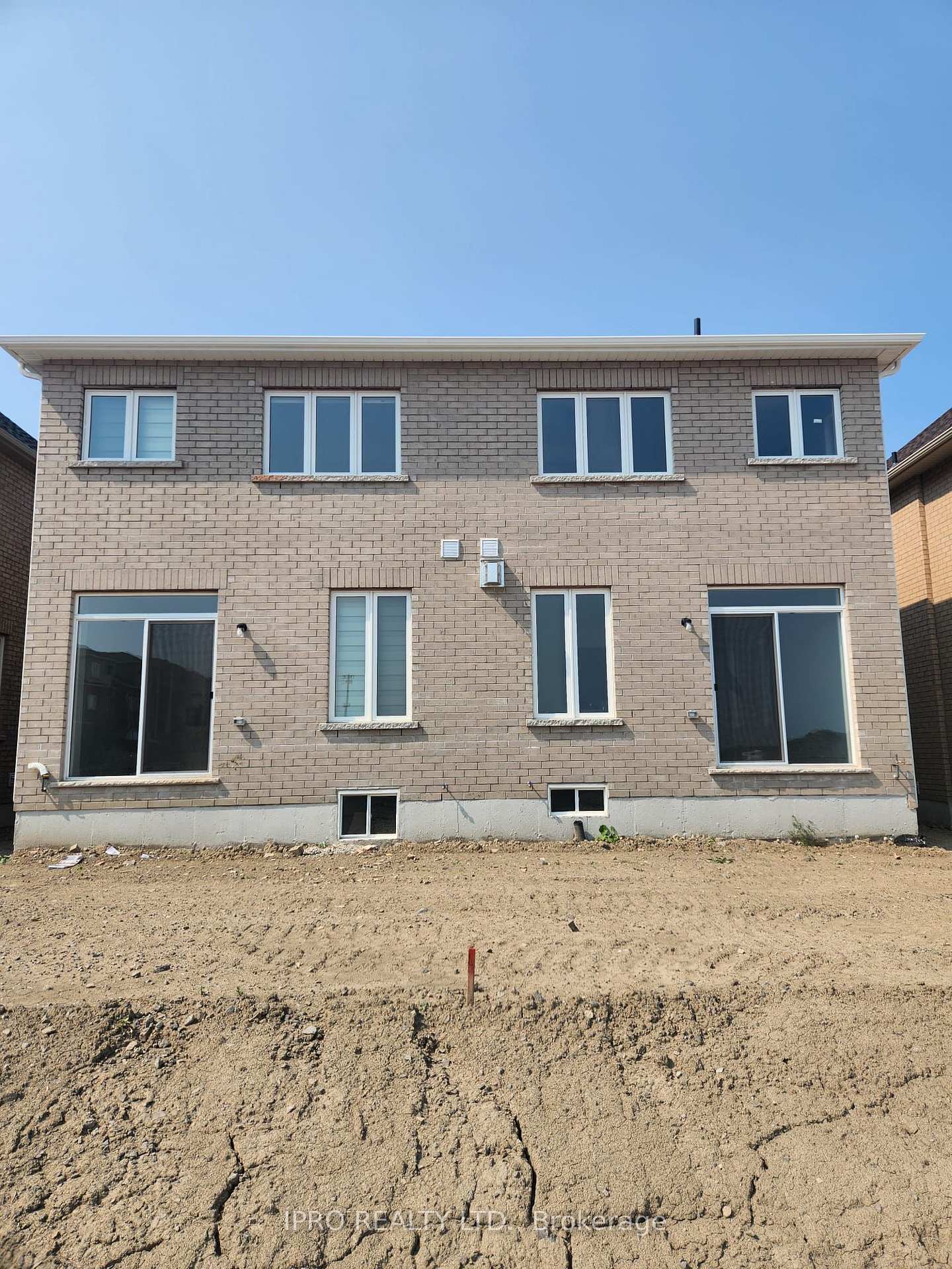 Photo 24 of 73 Picardy Drive, Hamilton, Stoney Creek — HOMEH