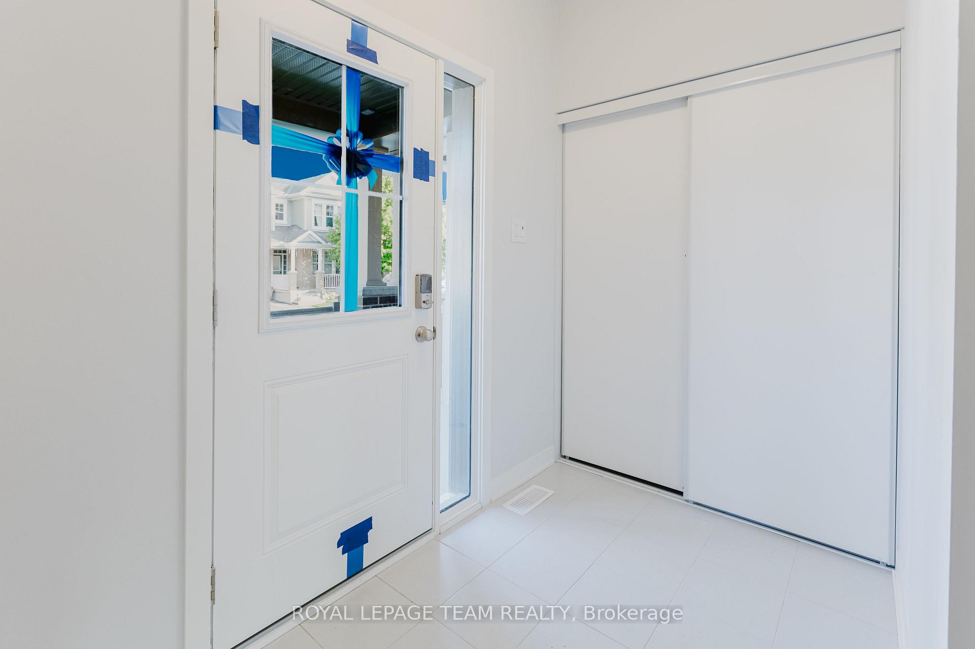 Photo 2 of 507 Brigatine Avenue, Ottawa, Stittsville (North) — HOMEH