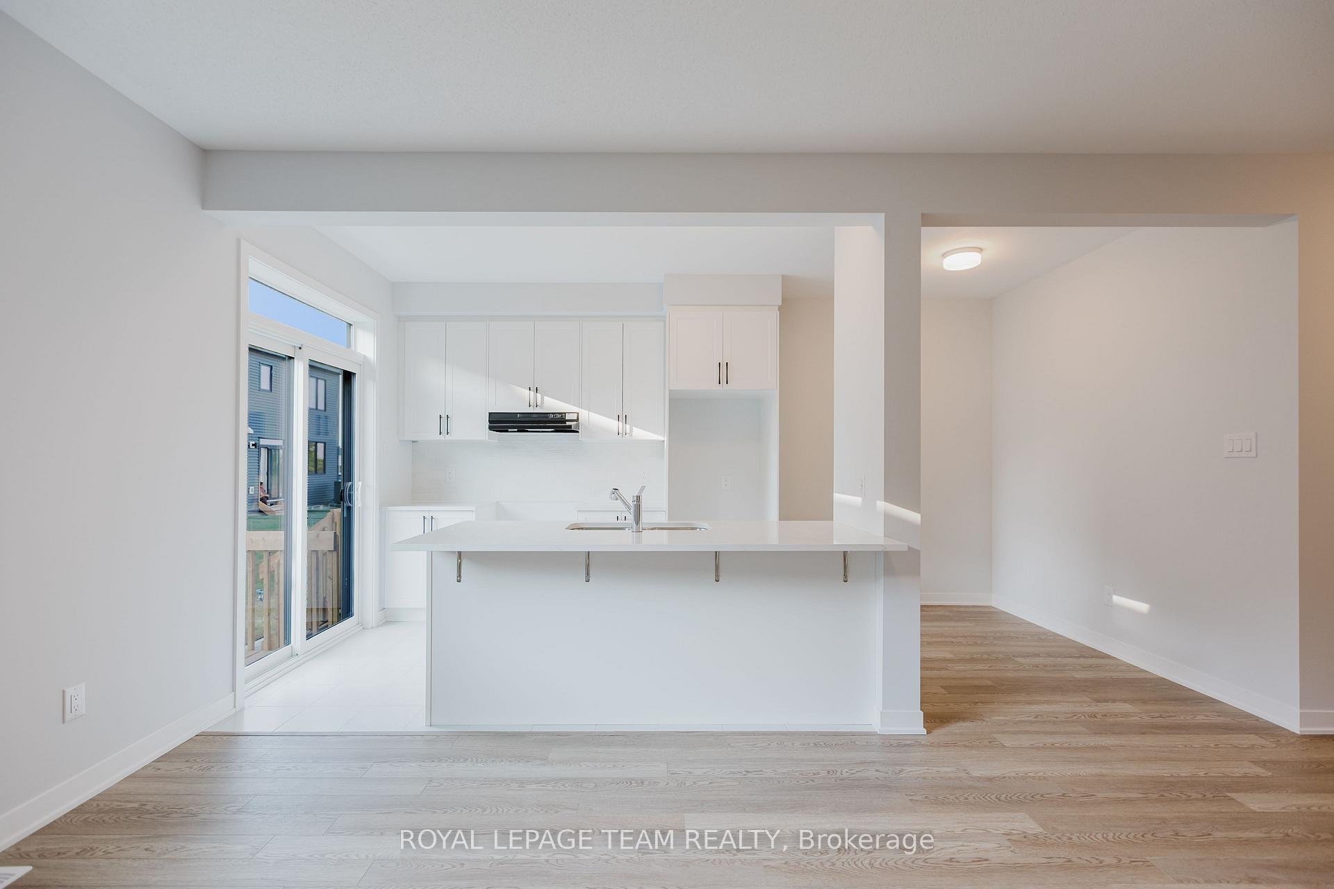 Photo 7 of 507 Brigatine Avenue, Ottawa, Stittsville (North) — HOMEH