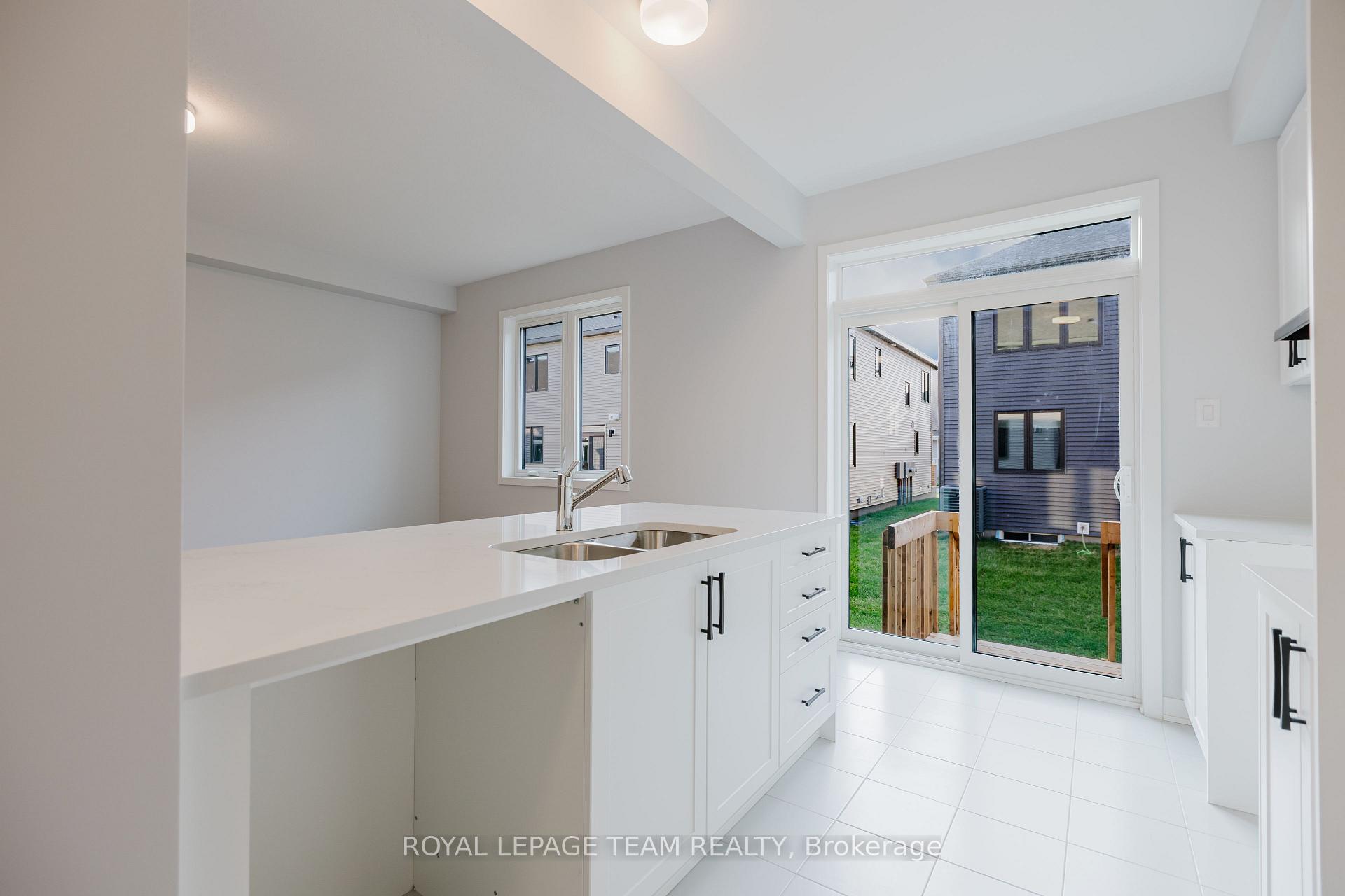 Photo 10 of 507 Brigatine Avenue, Ottawa, Stittsville (North) — HOMEH