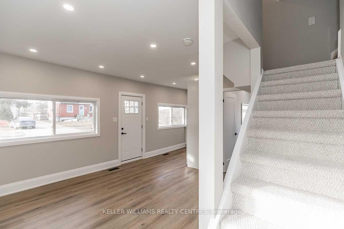 Photo 10 of Unit A, 46 Campbell Avenue, Barrie, Allandale — HOMEH