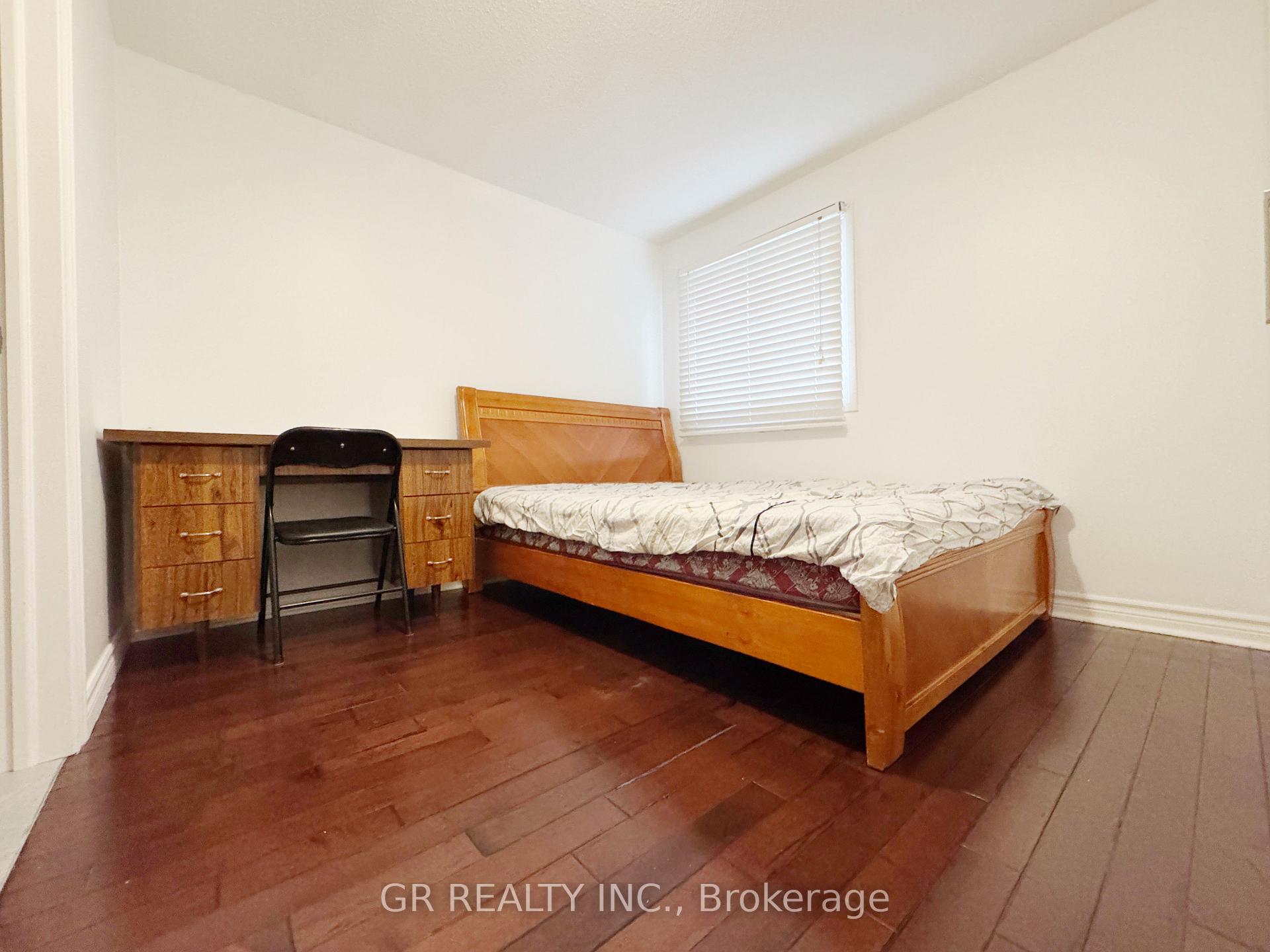 Photo 2 of Unit 3 Rooms, 82 Terrosa Road, Markham, Middlefield — HOMEH