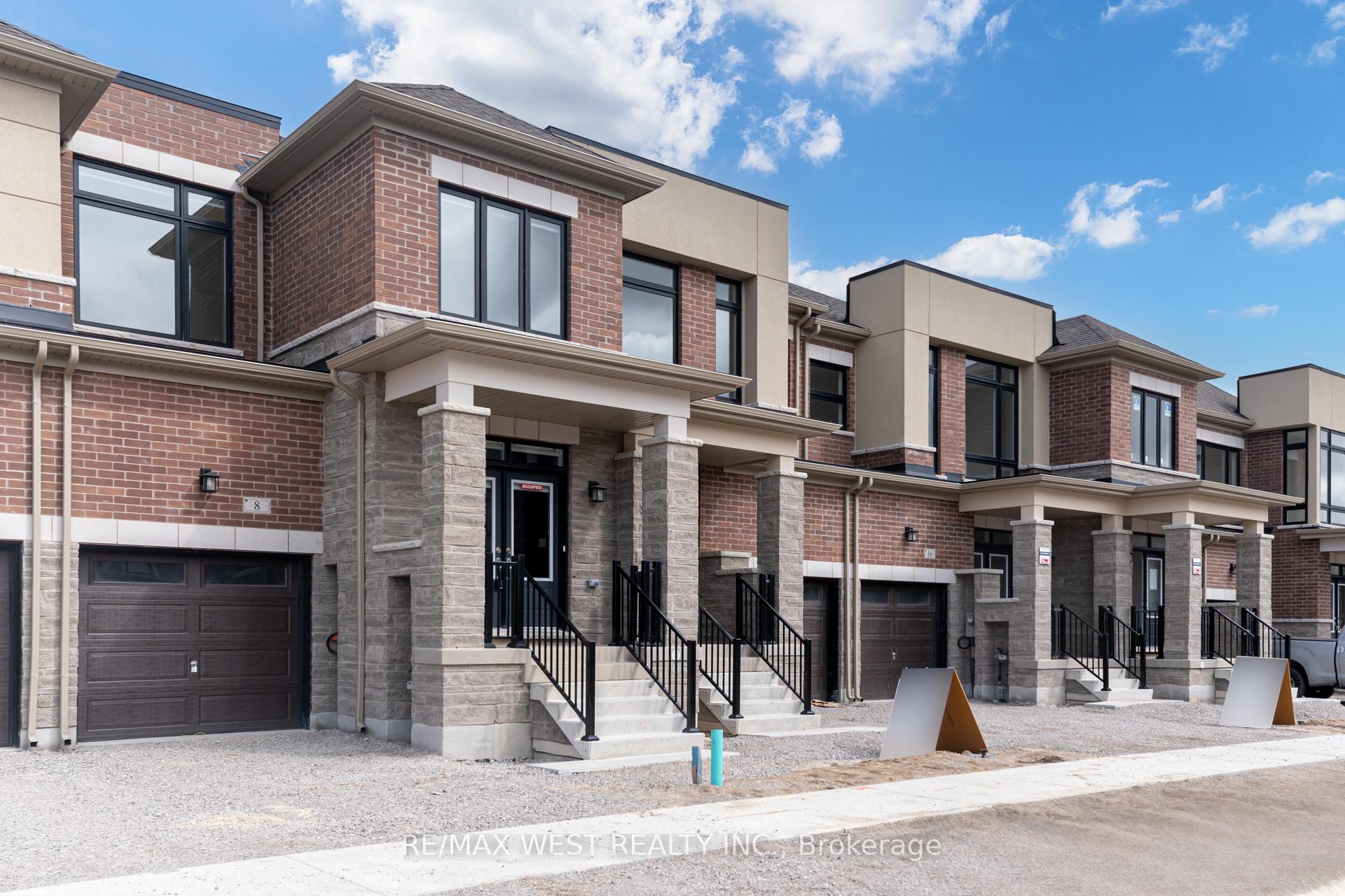 Photo 6 of 8 Singhampton Road, Vaughan, Kleinburg — HOMEH