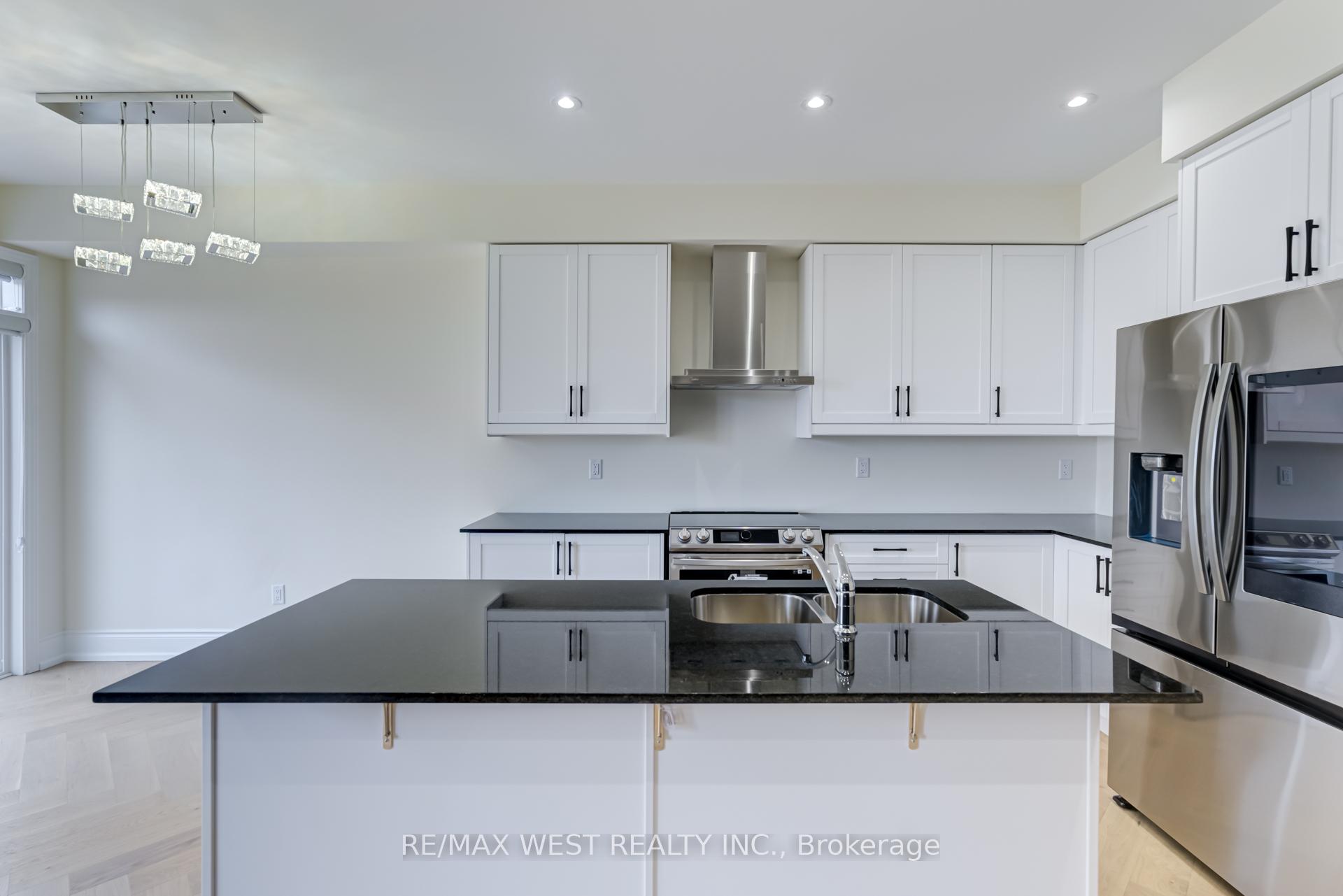 Photo 45 of 8 Singhampton Road, Vaughan, Kleinburg — HOMEH