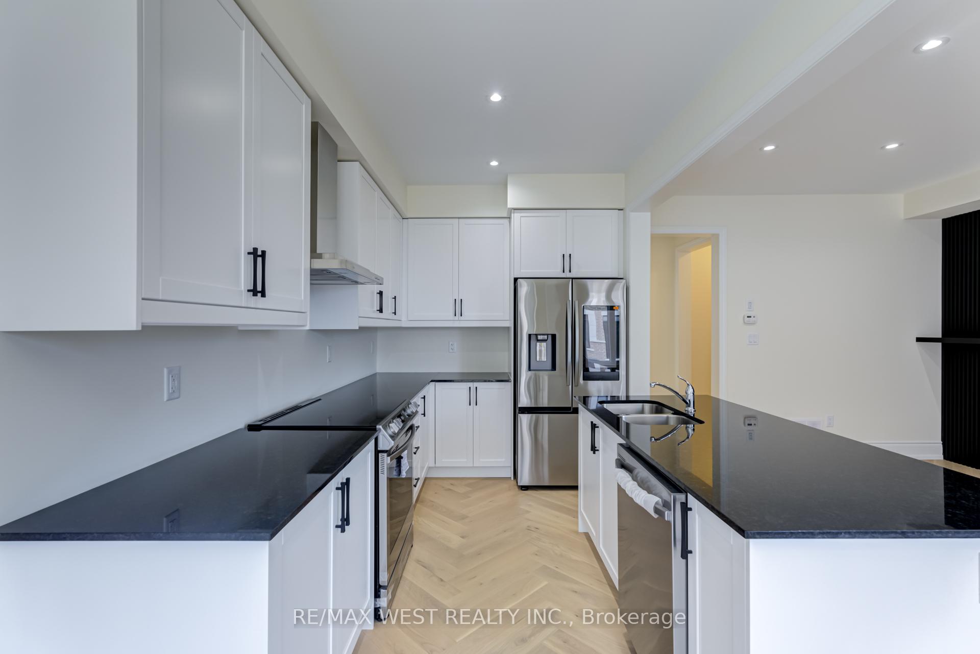 Photo 13 of 8 Singhampton Road, Vaughan, Kleinburg — HOMEH
