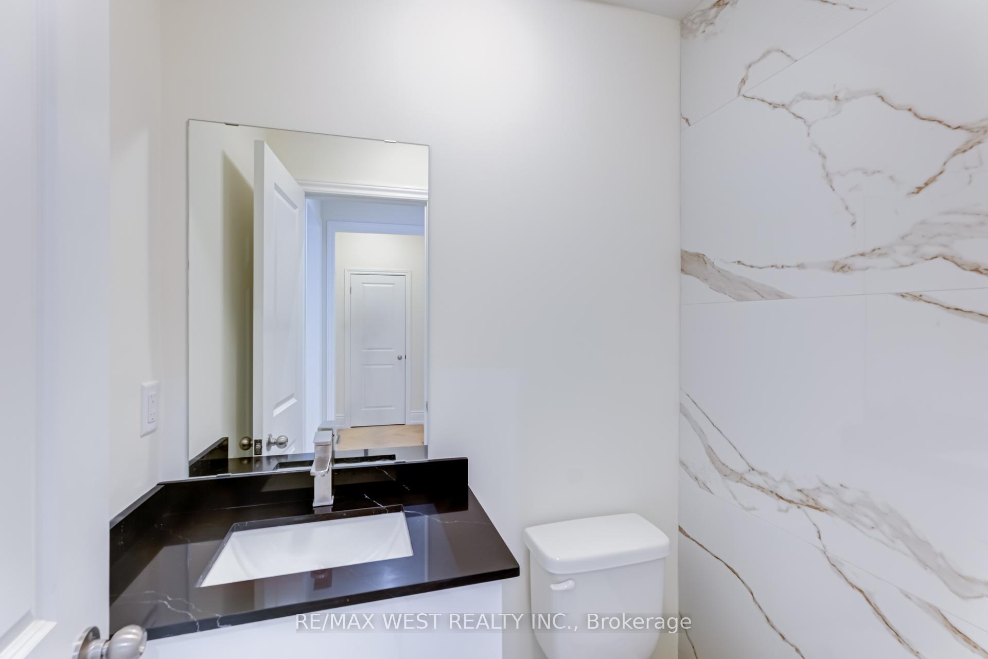 Photo 21 of 8 Singhampton Road, Vaughan, Kleinburg — HOMEH