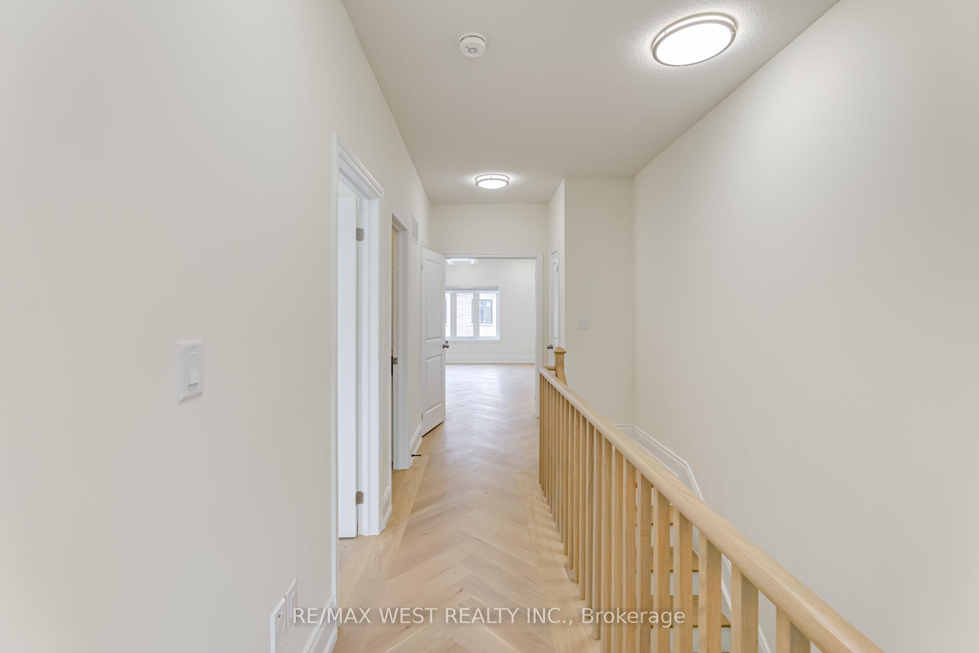 Photo 26 of 8 Singhampton Road, Vaughan, Kleinburg — HOMEH