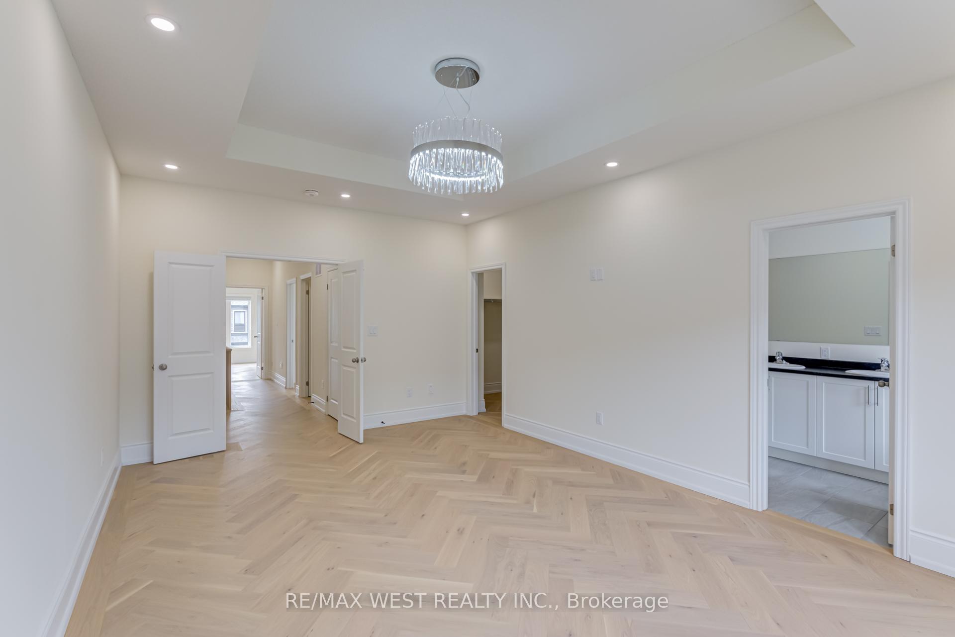 Photo 24 of 8 Singhampton Road, Vaughan, Kleinburg — HOMEH