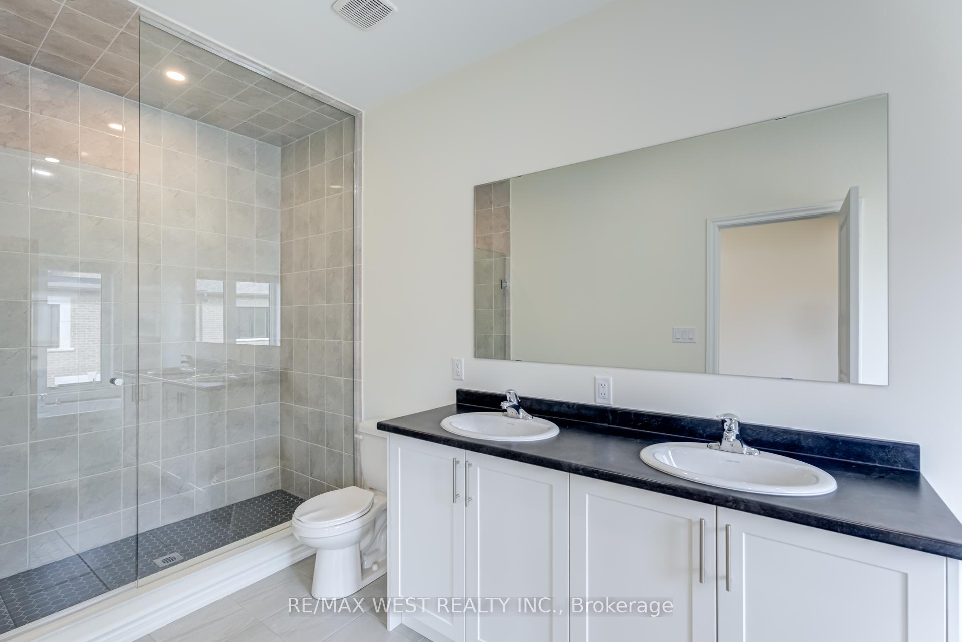Photo 29 of 8 Singhampton Road, Vaughan, Kleinburg — HOMEH
