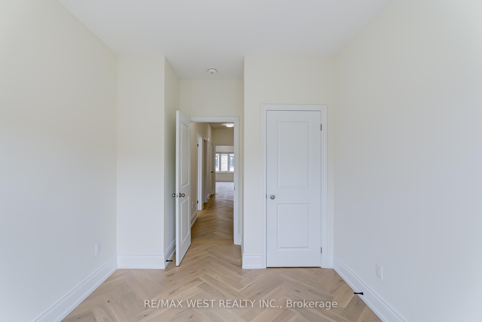 Photo 44 of 8 Singhampton Road, Vaughan, Kleinburg — HOMEH