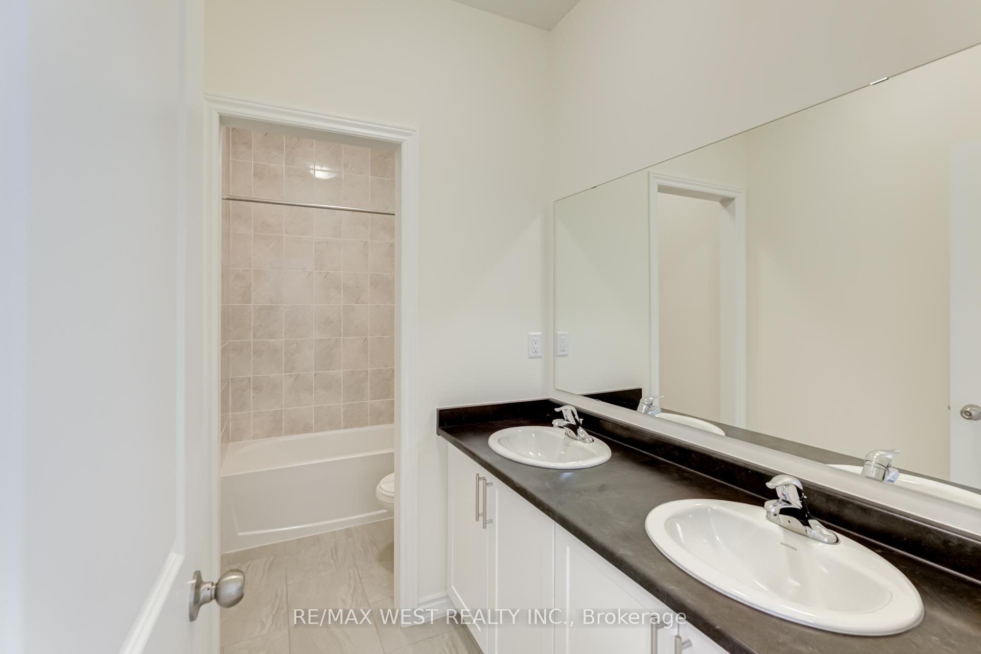 Photo 31 of 8 Singhampton Road, Vaughan, Kleinburg — HOMEH