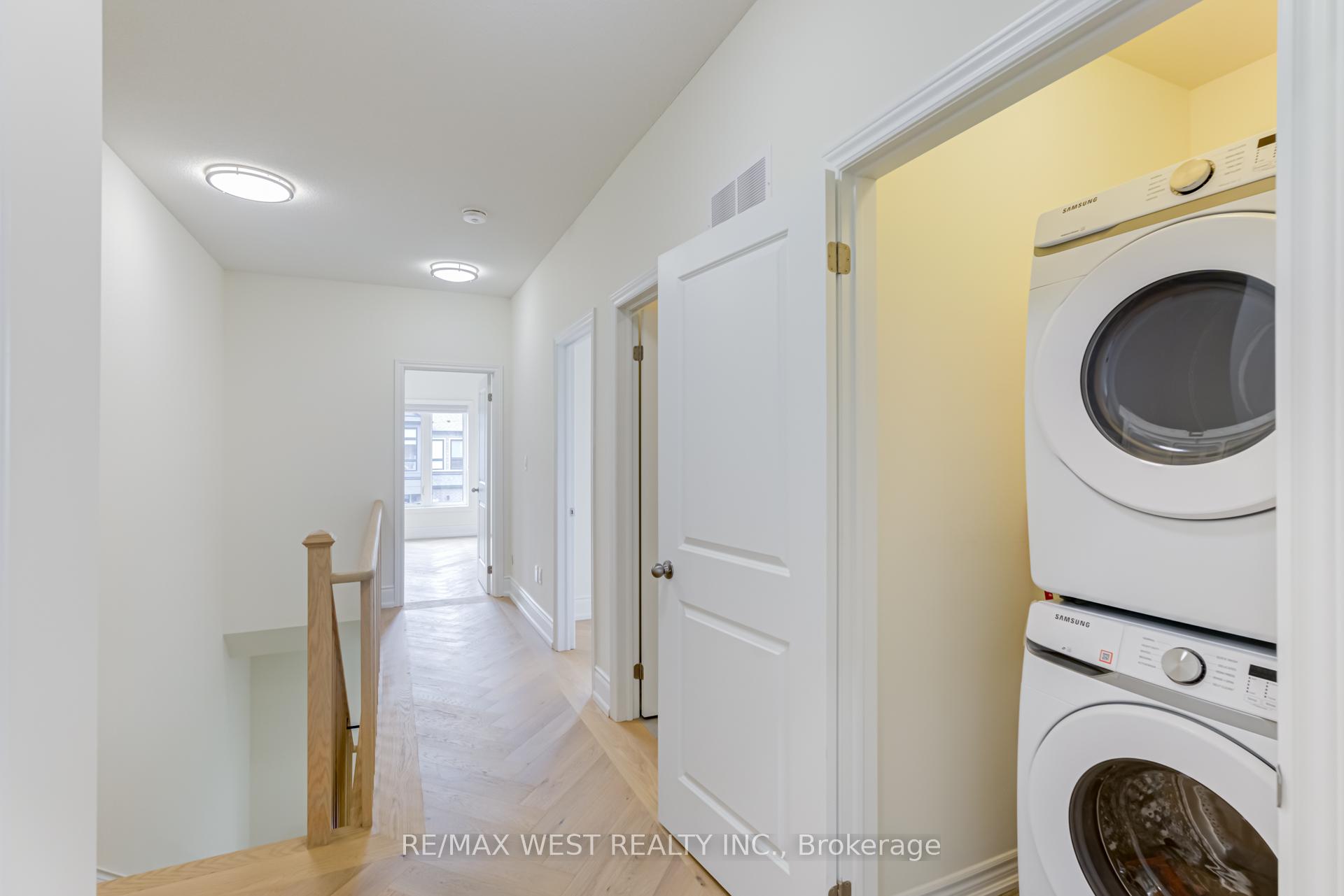 Photo 34 of 8 Singhampton Road, Vaughan, Kleinburg — HOMEH