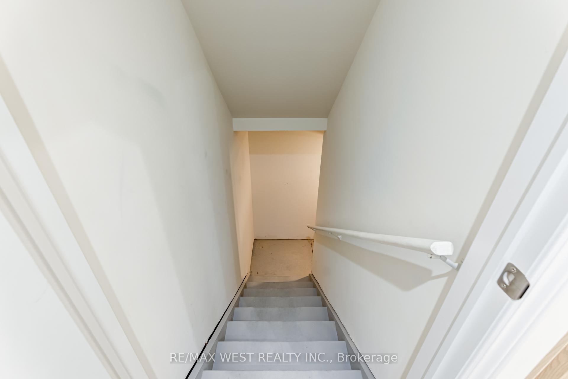 Photo 43 of 8 Singhampton Road, Vaughan, Kleinburg — HOMEH