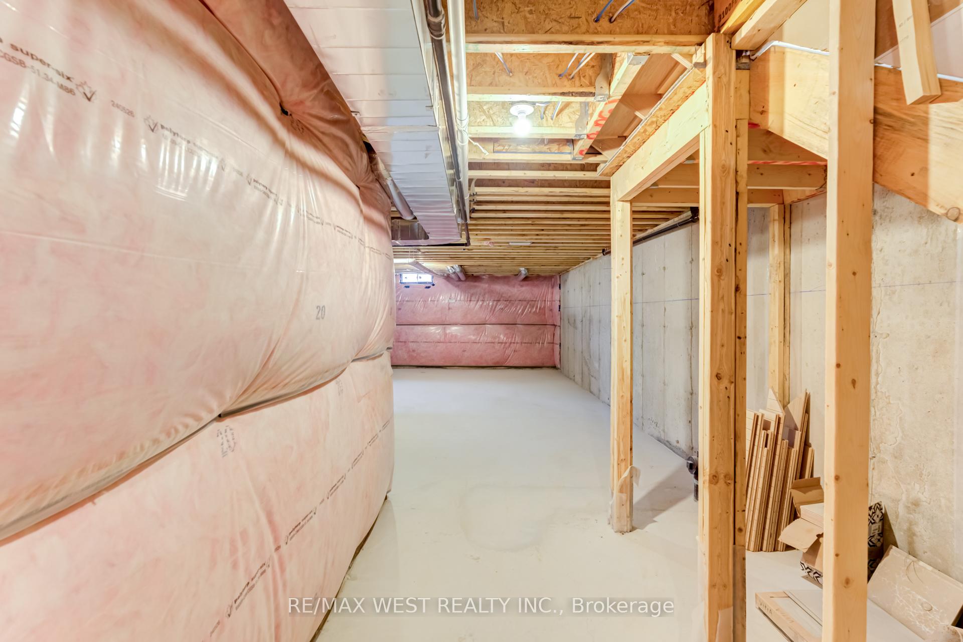 Photo 46 of 8 Singhampton Road, Vaughan, Kleinburg — HOMEH