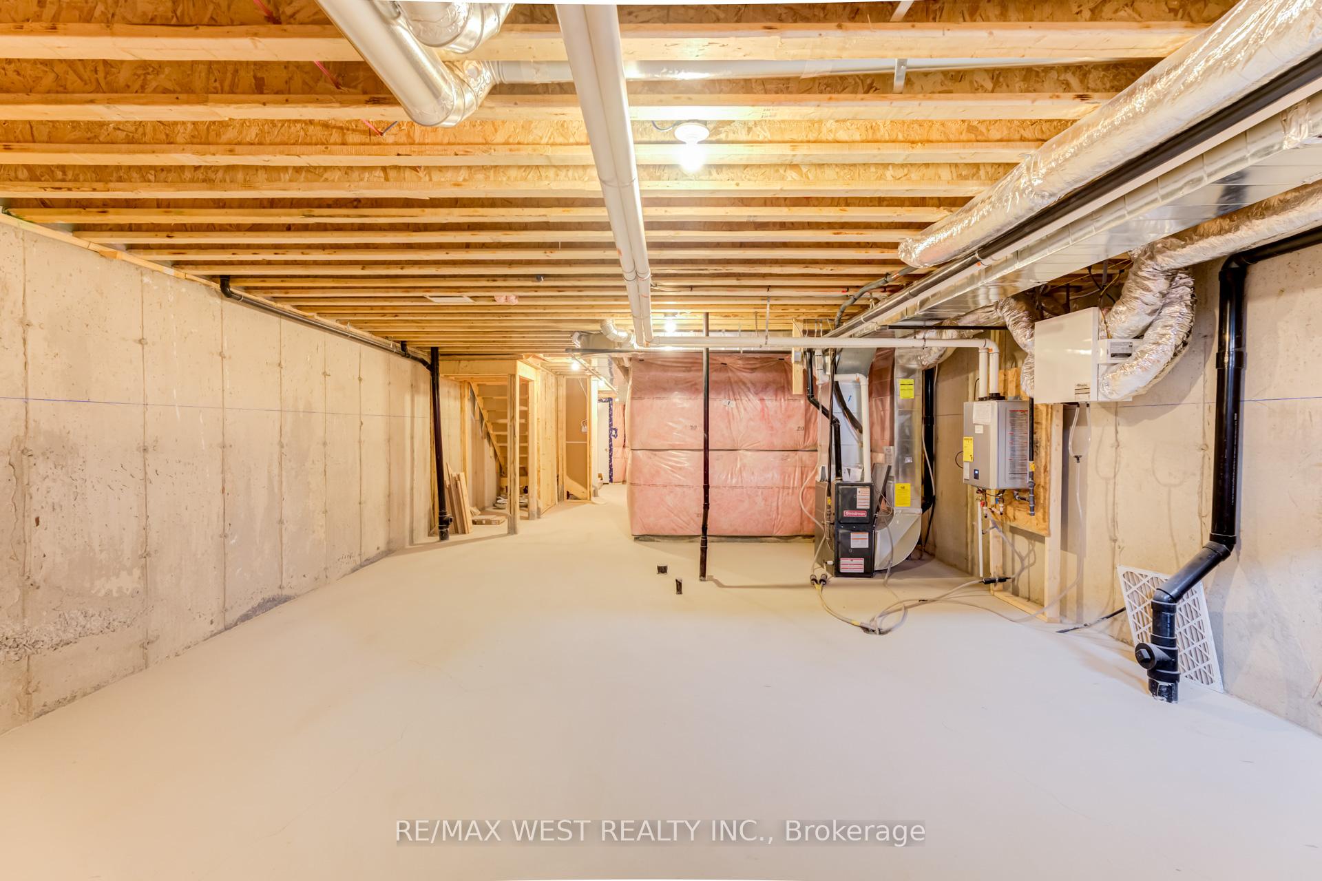 Photo 37 of 8 Singhampton Road, Vaughan, Kleinburg — HOMEH